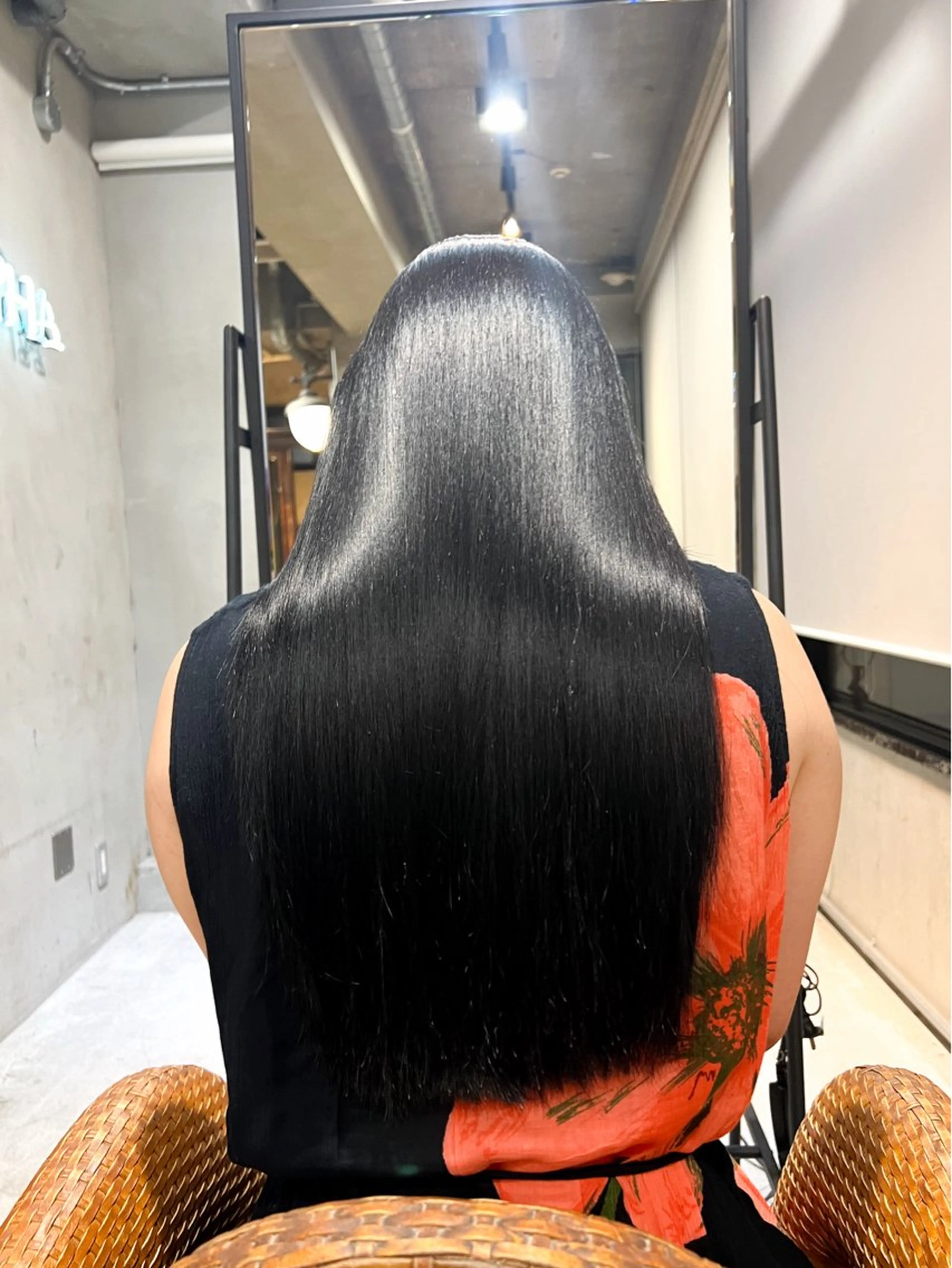 ロング カラー ヘアアレンジ 黒髪 ロング 縮毛矯正 カット ヘアカラー 縮毛矯正 トリートメント レイヤー/艶髪矯正 🪐takushiのヘアスタイル