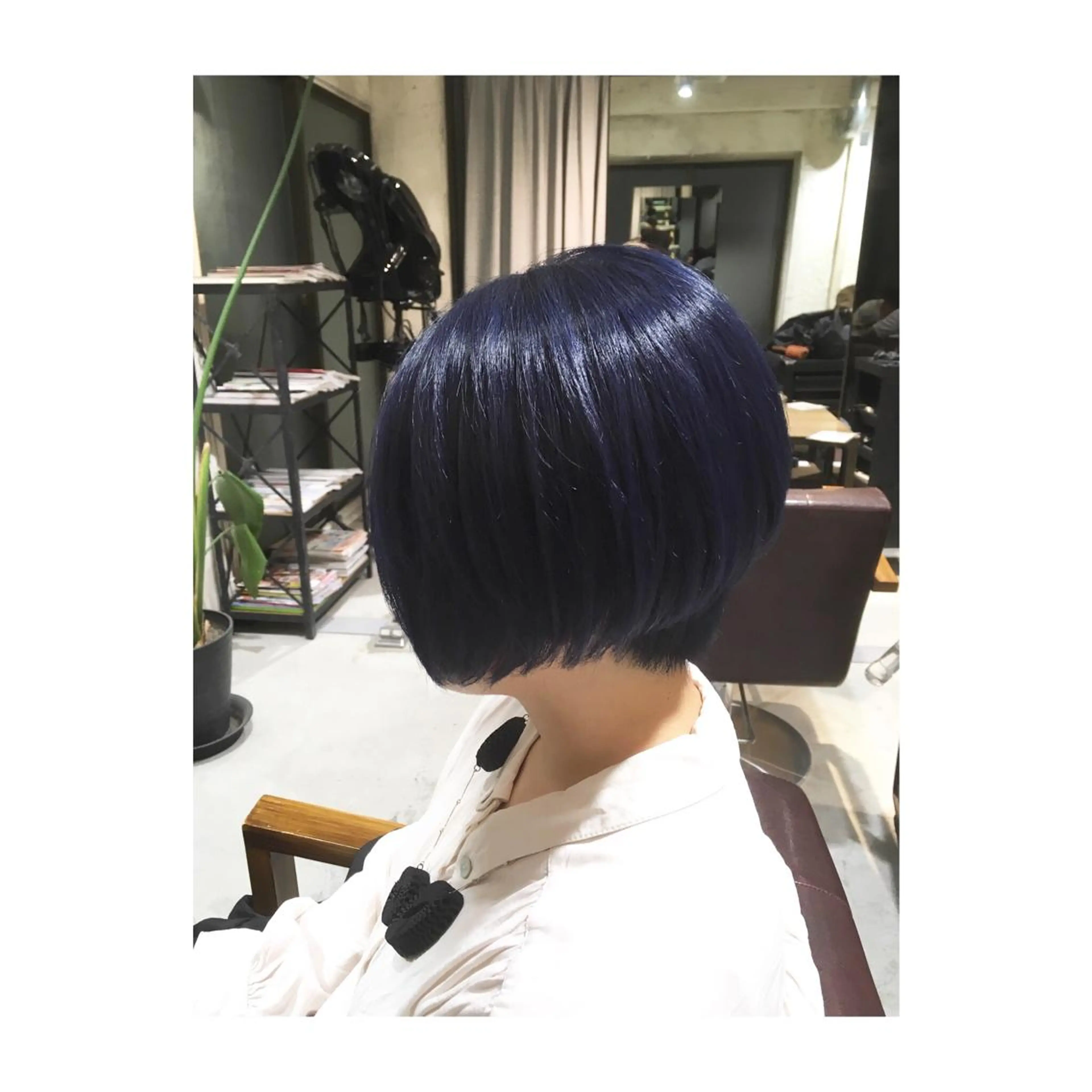 ショート カラー ショートヘア アオガミ （前髪顔周りカット）のヘアスタイル