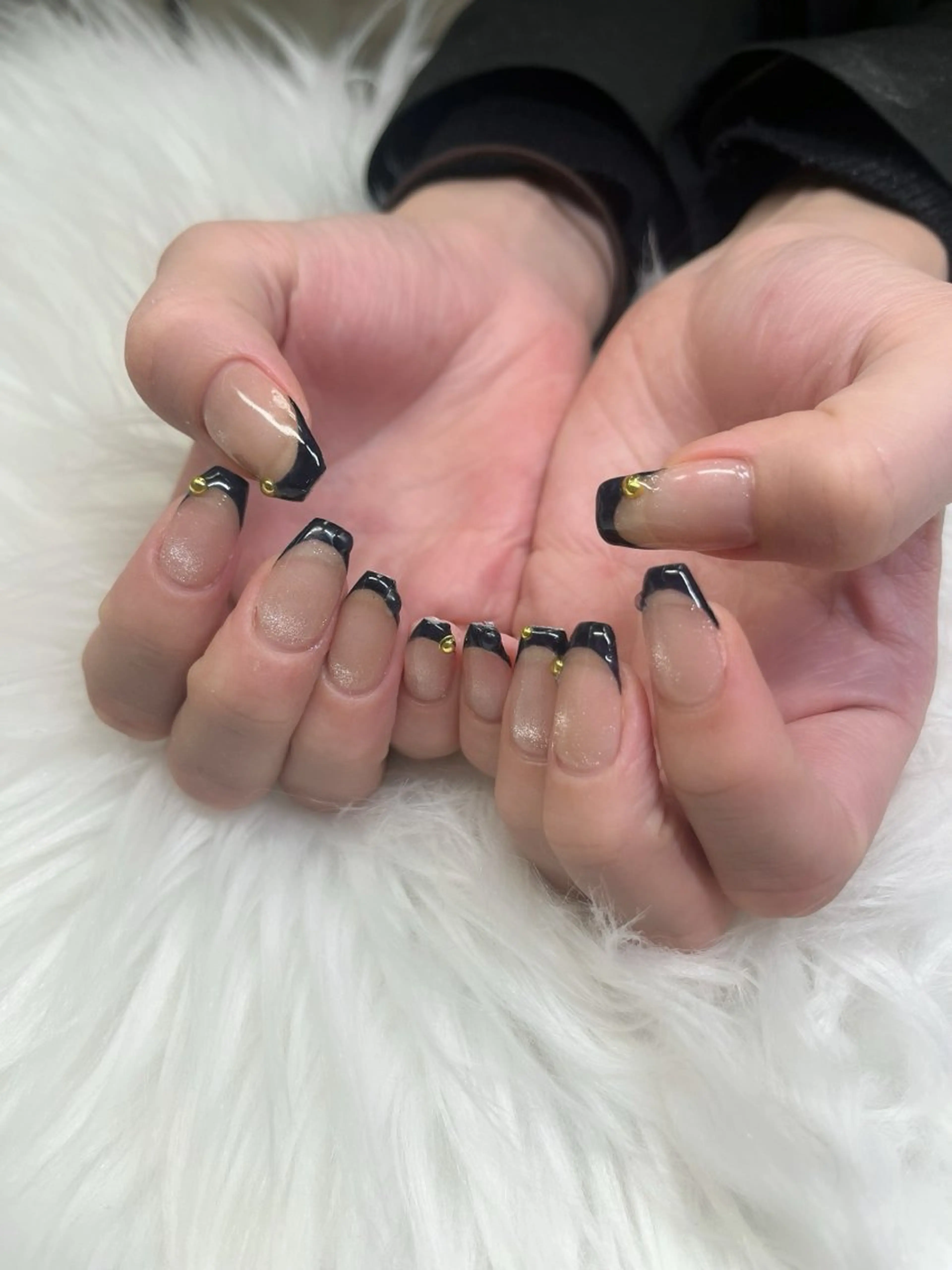 ネイル フレンチネイル マグネットネイル ハンドネイル chai 上本町 sakuraのネイルデザイン