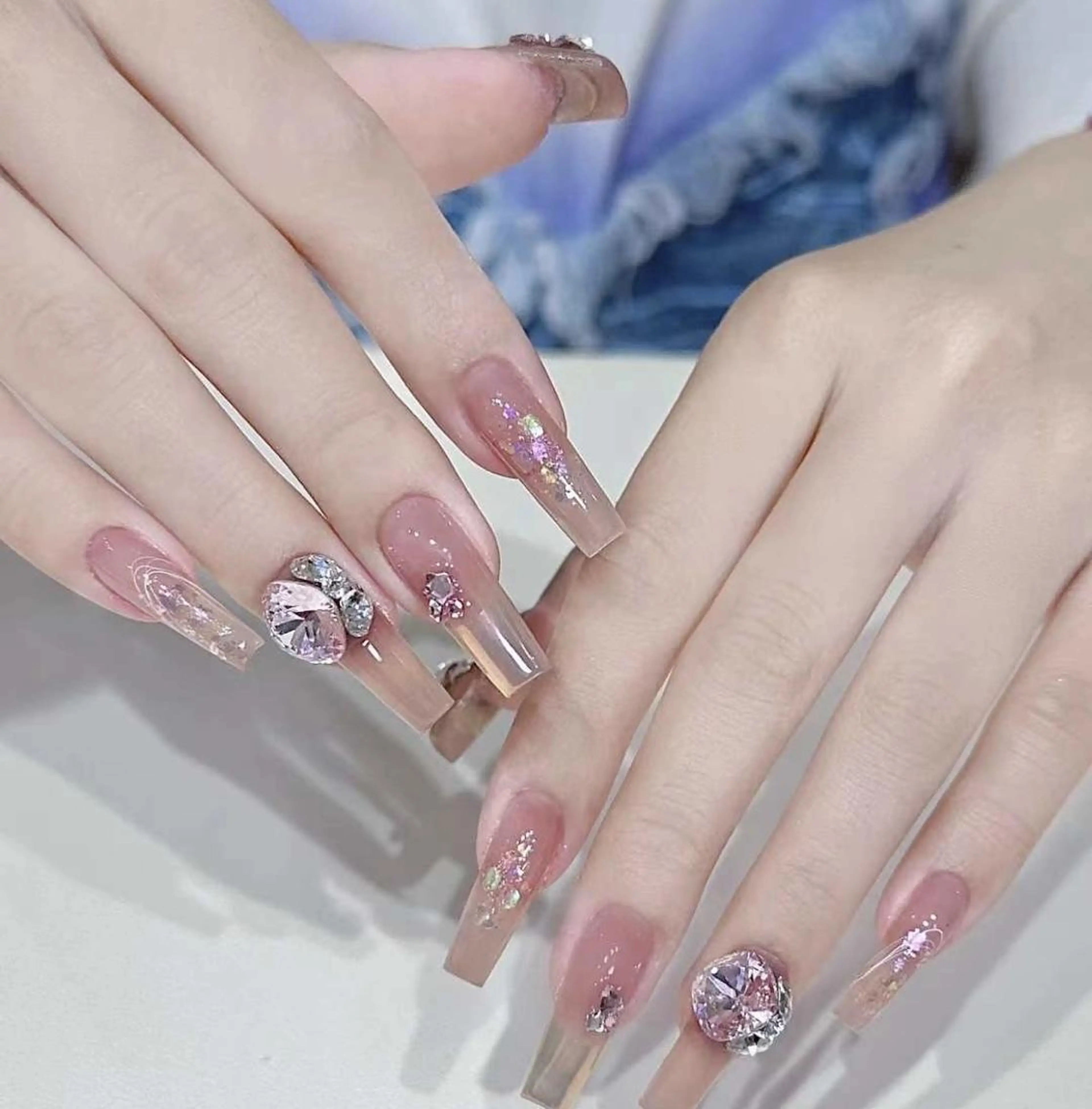 ネイル VIVIAN エイのネイルデザイン