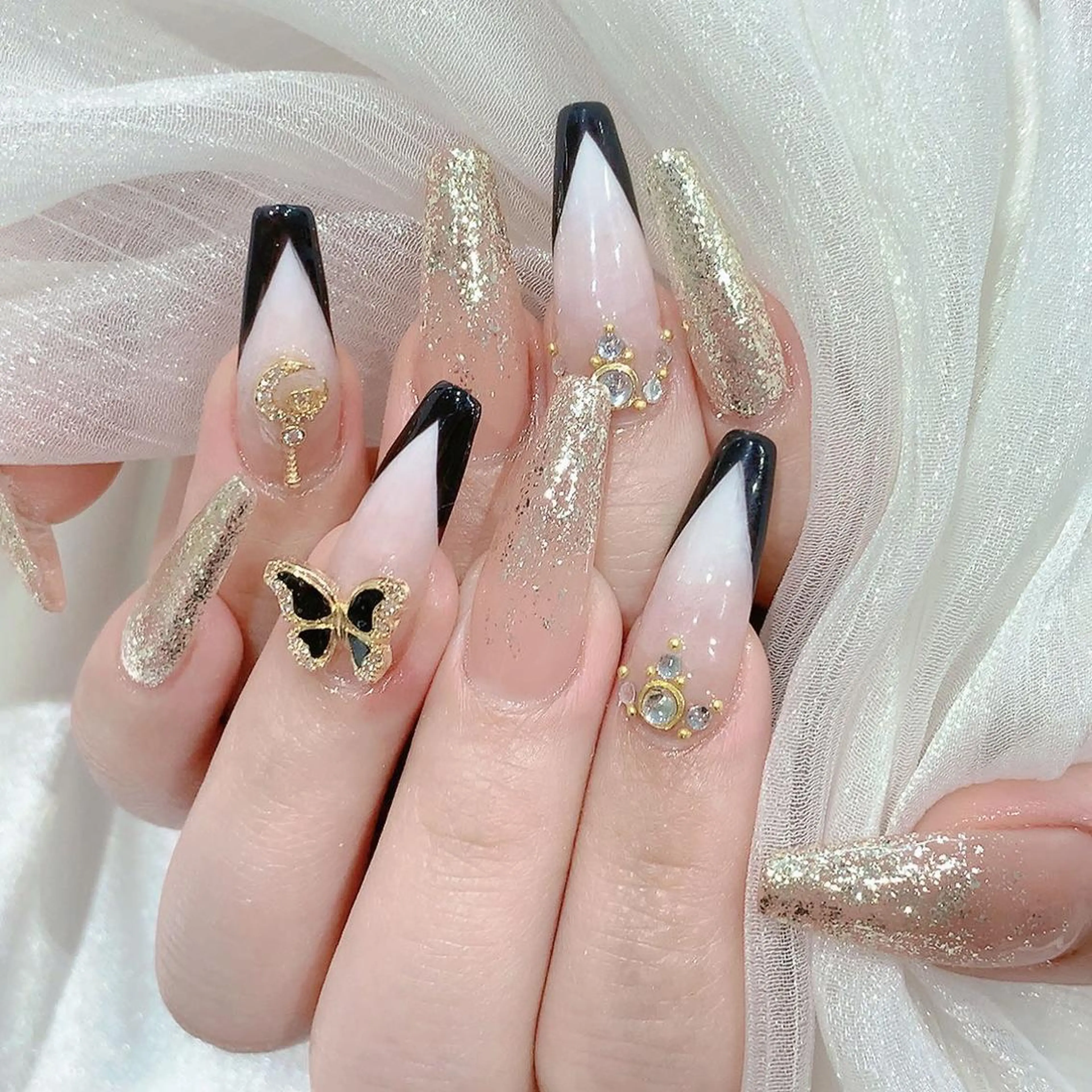 ネイル ハンドネイル ハンドケア Sachi Nail上野のネイルデザイン