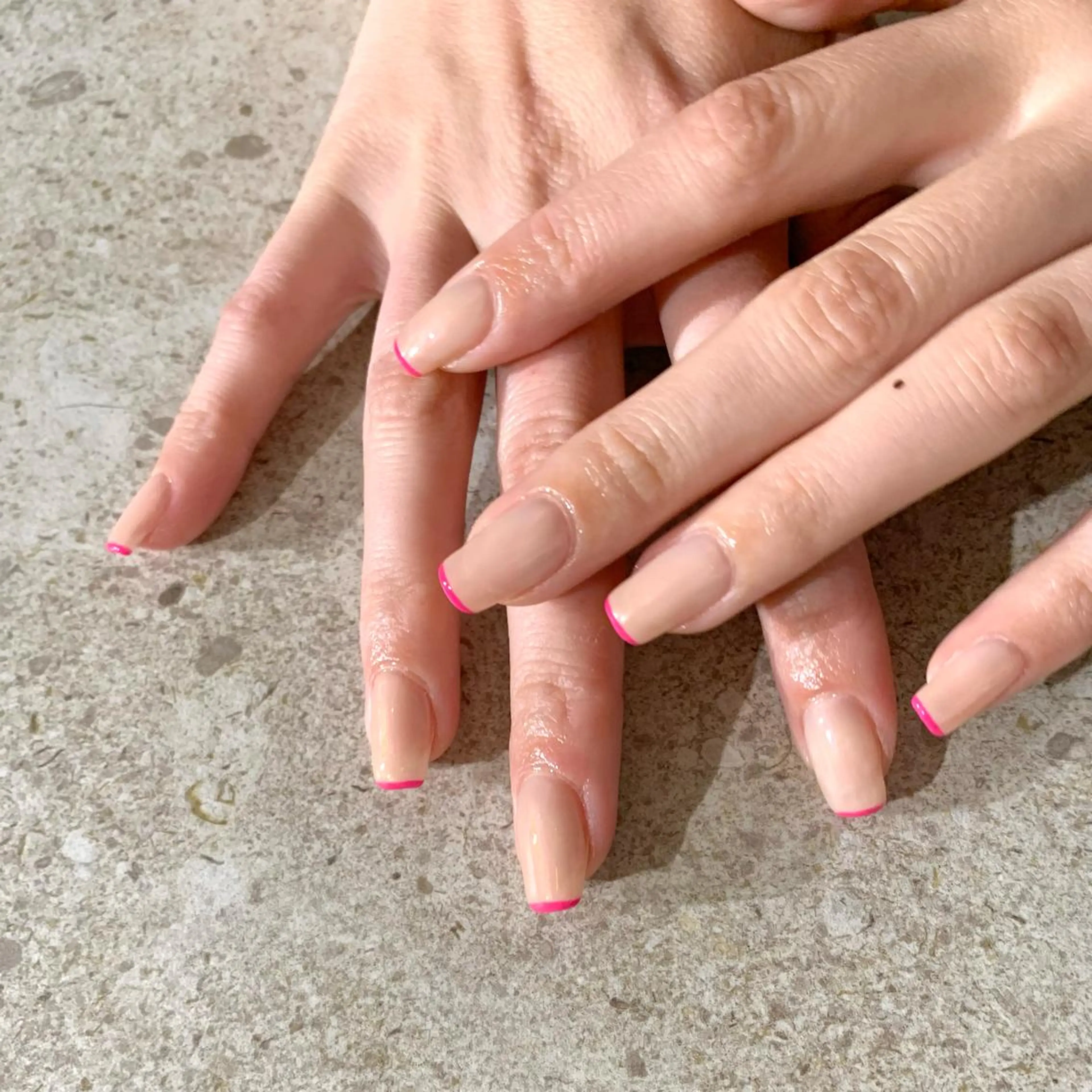 ネイル オーロラネイル ハンドネイル ハンドケア esby Loely MIZUKIのネイルデザイン