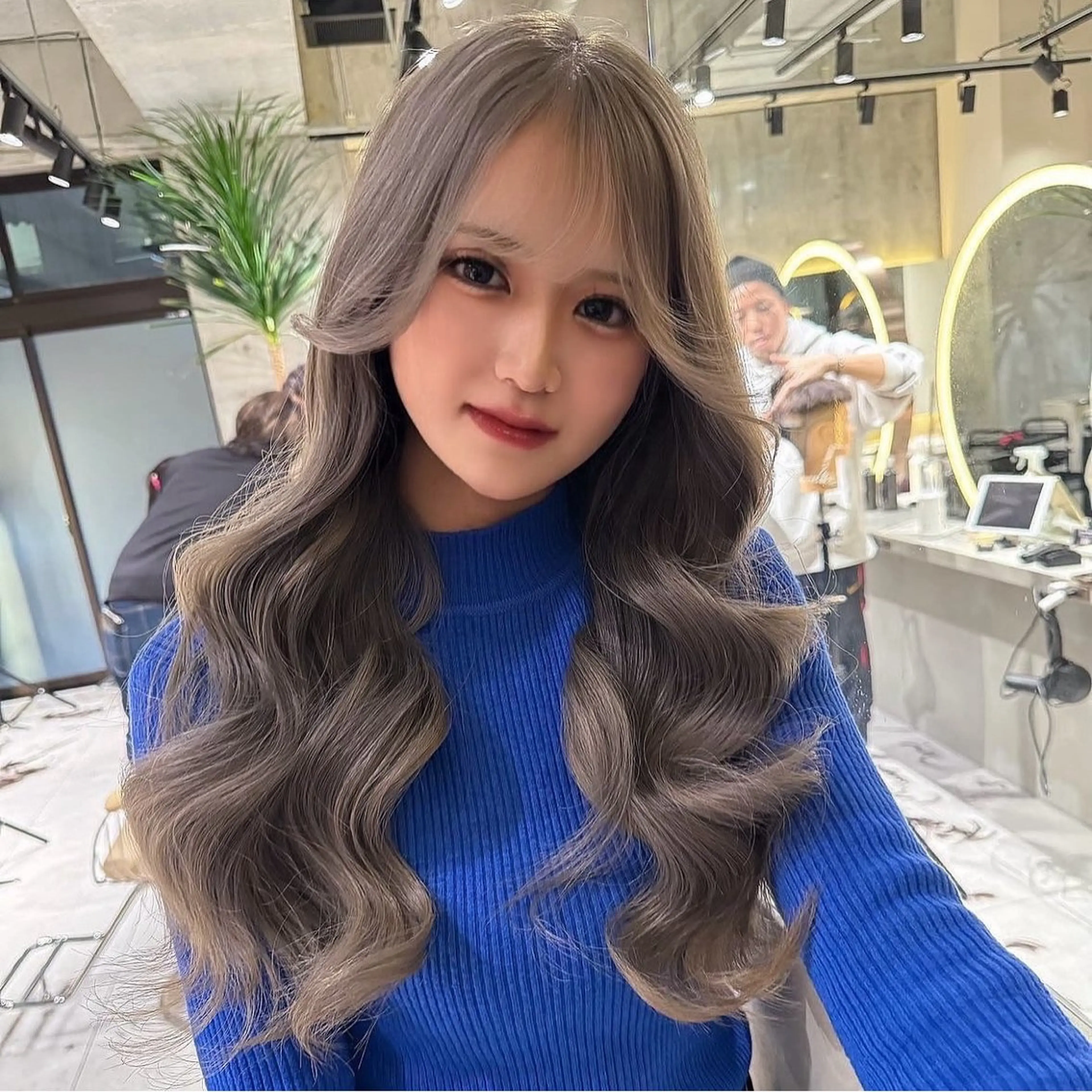 ロング 璃 音のヘアスタイル