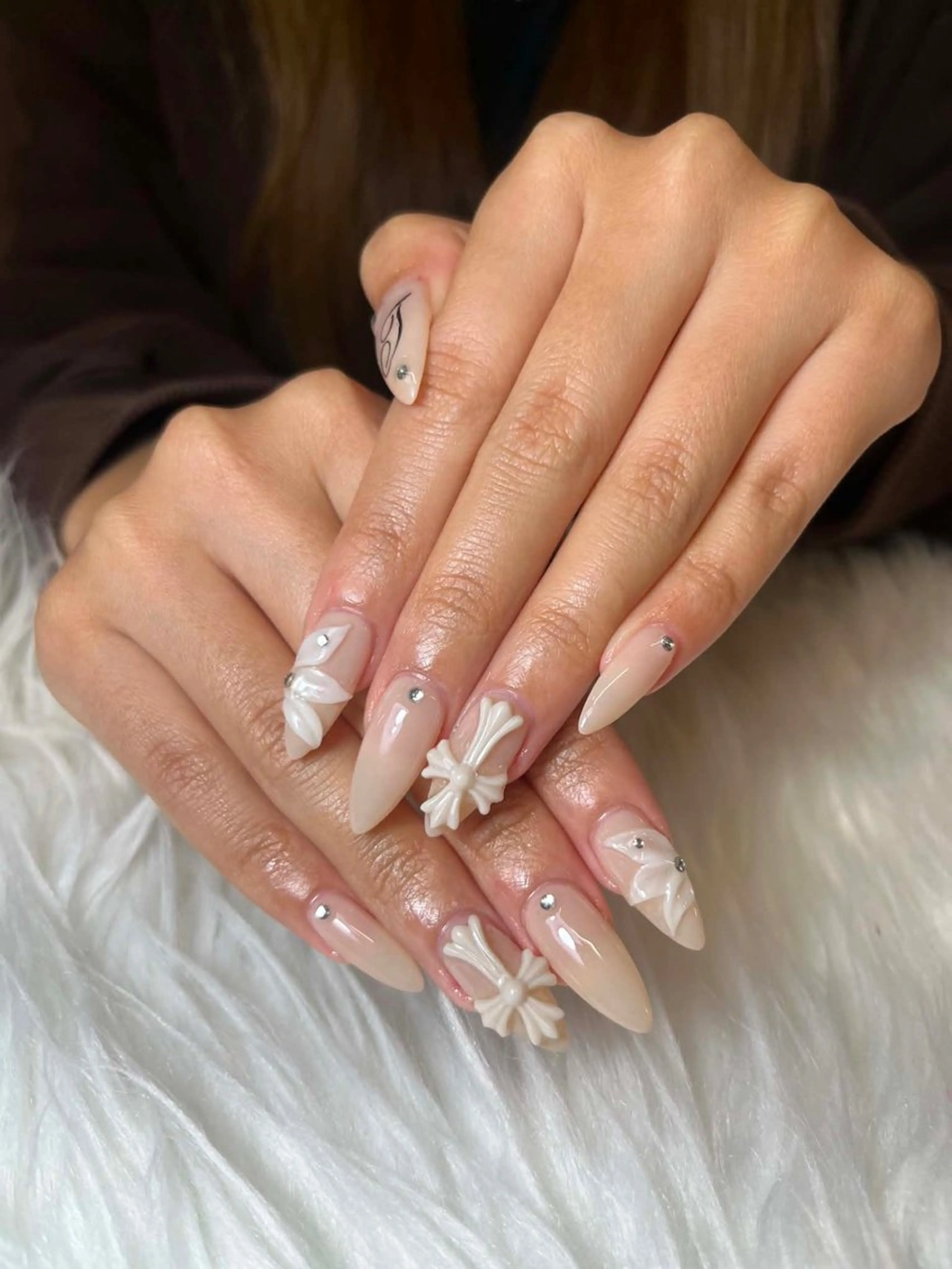 ネイル アートネイル スカルプネイル ストーンネイル ネイルチップ ハンドネイル NiJi Nailsのネイルデザイン