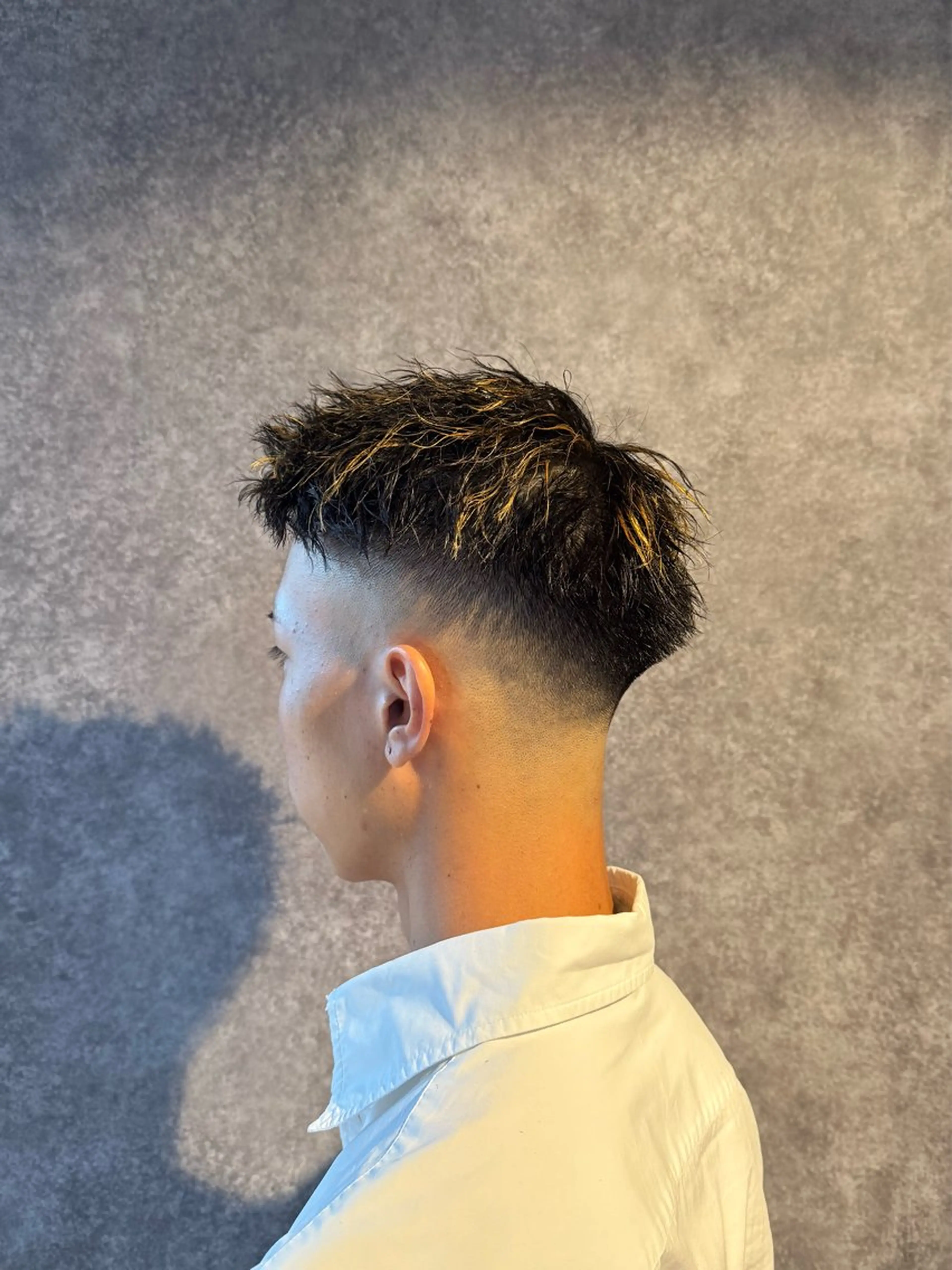 カラー メンズ フェードカット メンズメッシュ メッシュ メンズ特化/前橋/ エンドウ　ソラのヘアスタイル