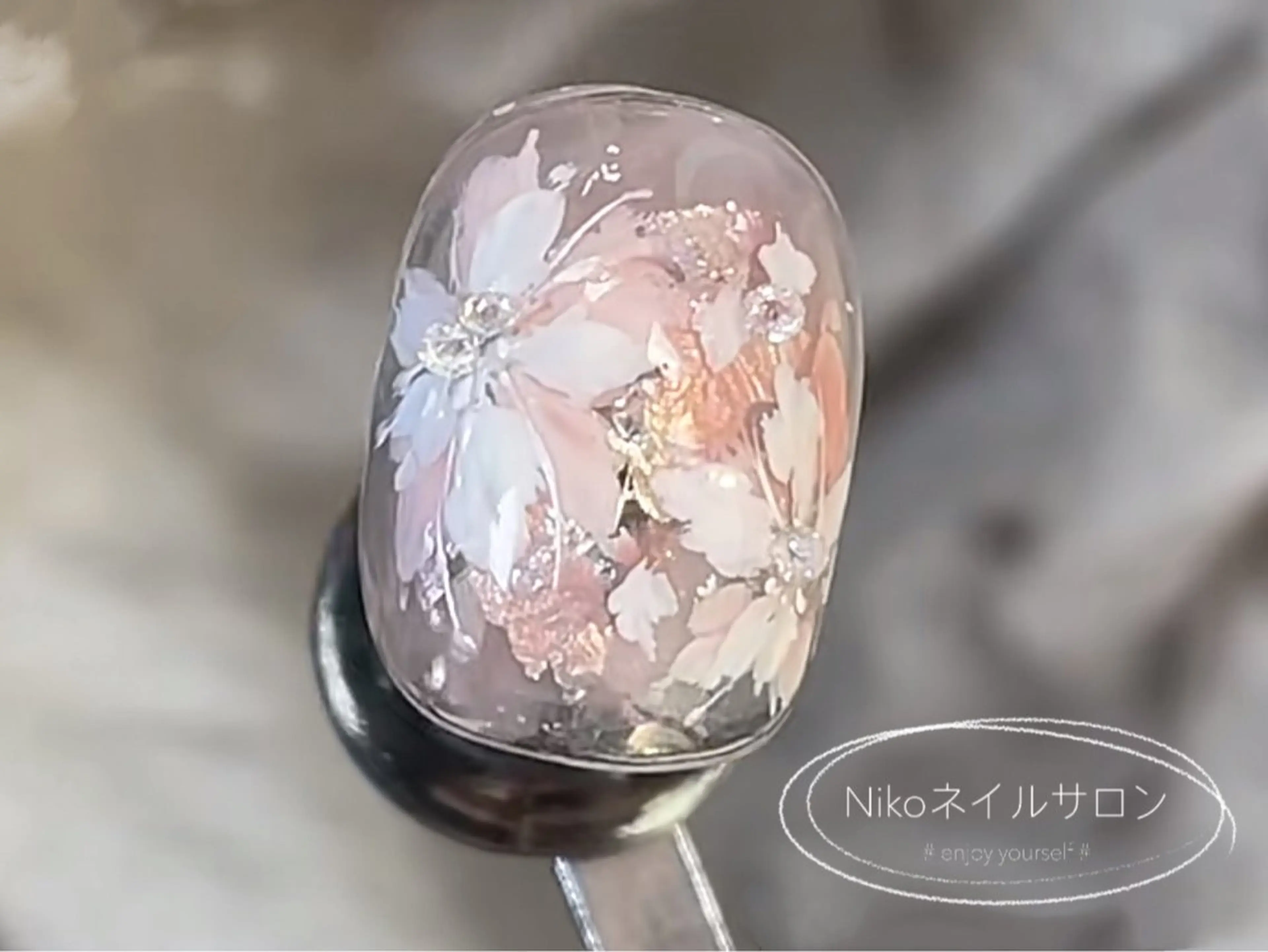 ネイル ジェルネイル ハート 韓国ネイル ニュアンスネイル パラジェル ハンドネイル Nikoネイルサロン 高田馬場店のネイルデザイン