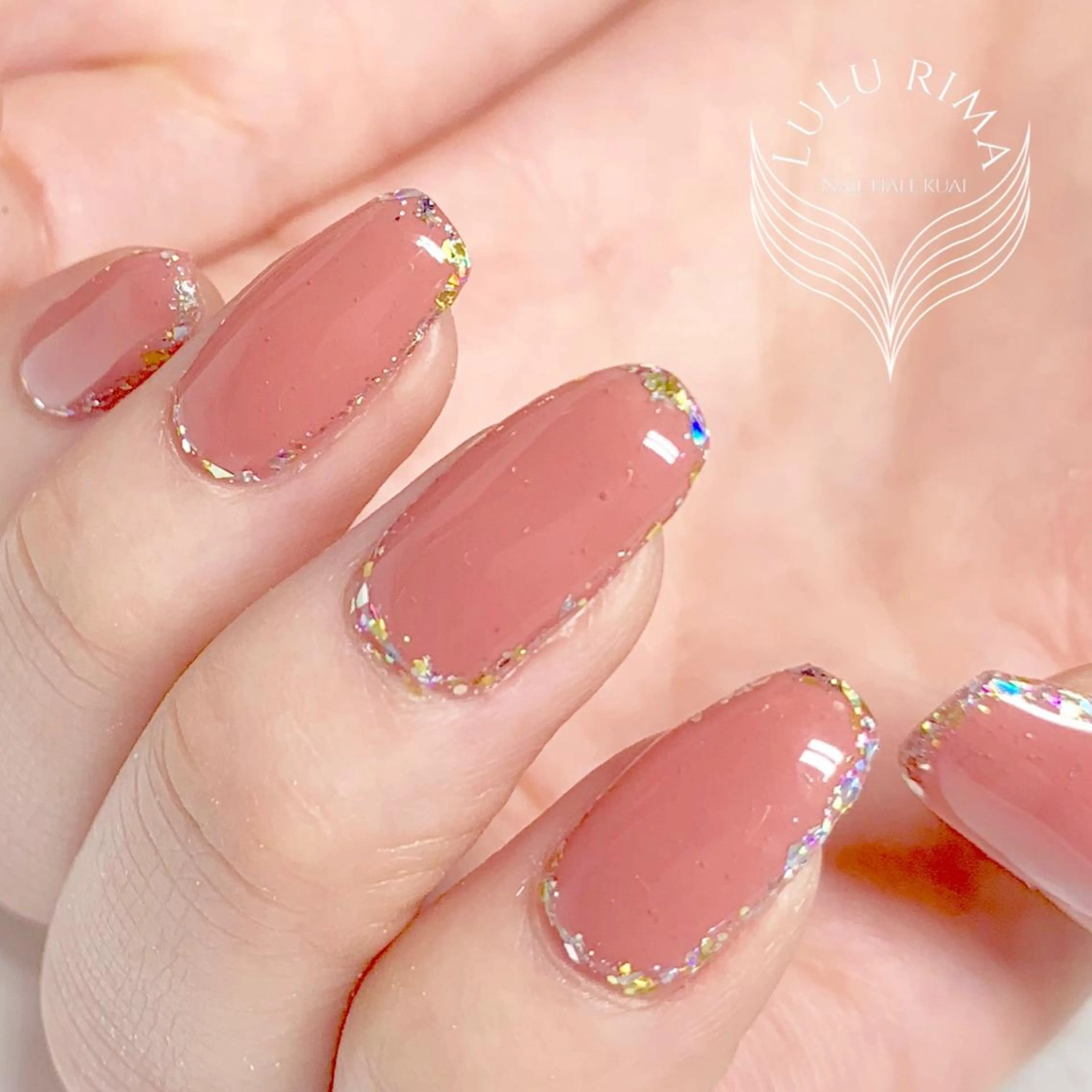 ネイル ハンドネイル ハンドケア LULU LIMAのネイルデザイン