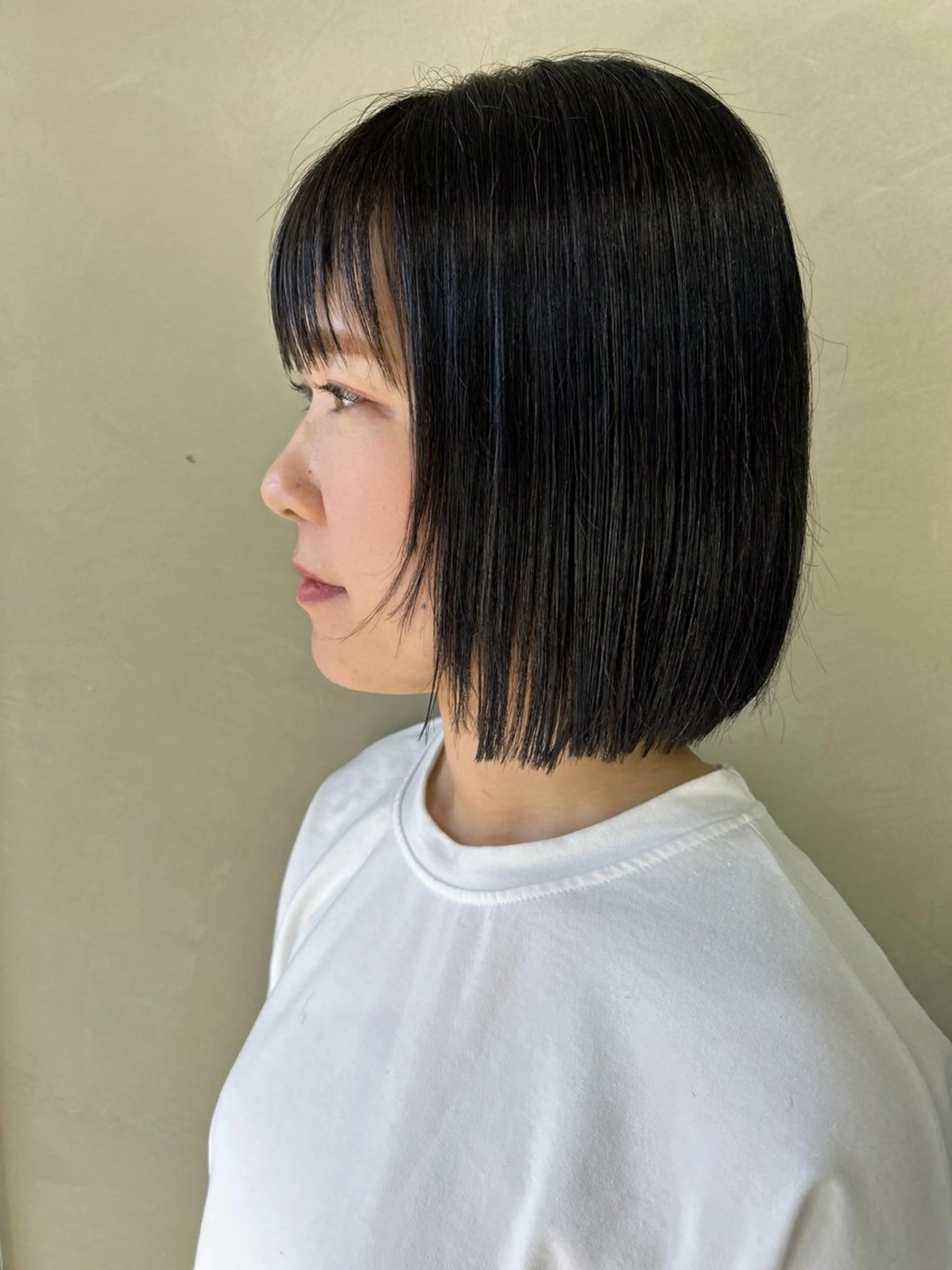 ショート ボブ shiho/レイヤー /透明感カラーのヘアスタイル
