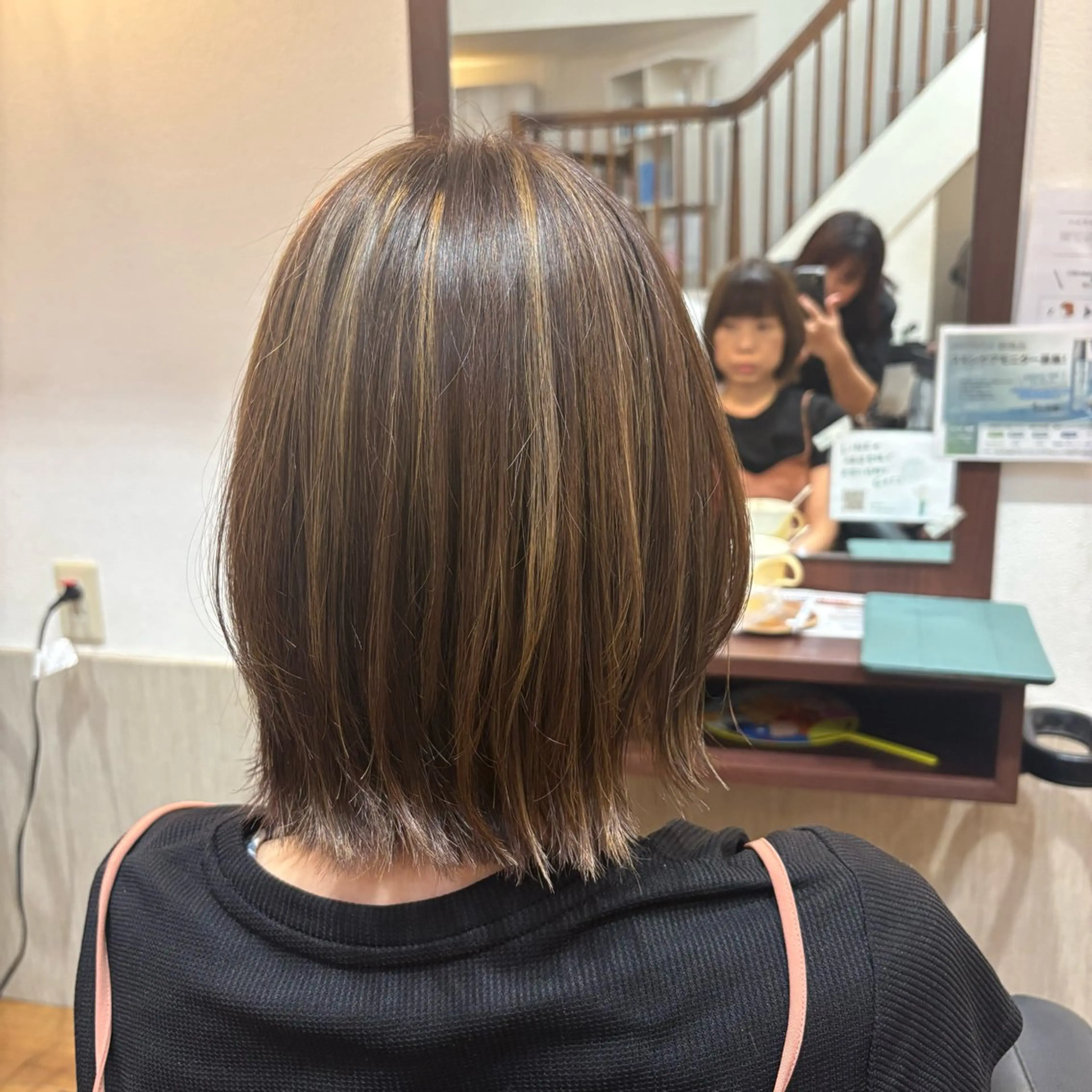 セミロング 髪質改善カラー 縮毛矯正🤍辻桃加のヘアスタイル