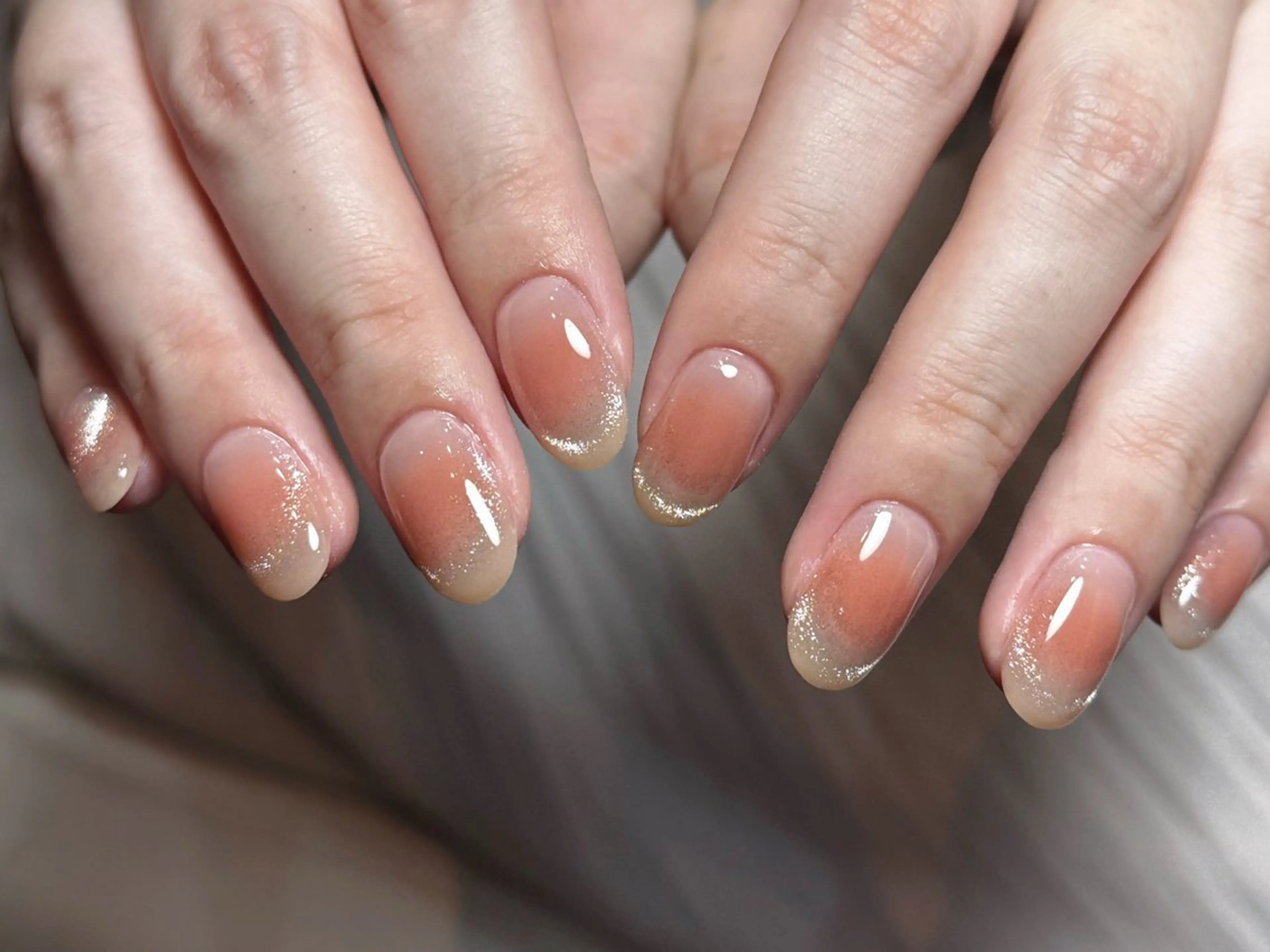 ネイル オーロラネイル 長さ出し フレンチネイル ジェルネイル ガラスフレンチ ハンドネイル Rela・S NAILのネイルデザイン