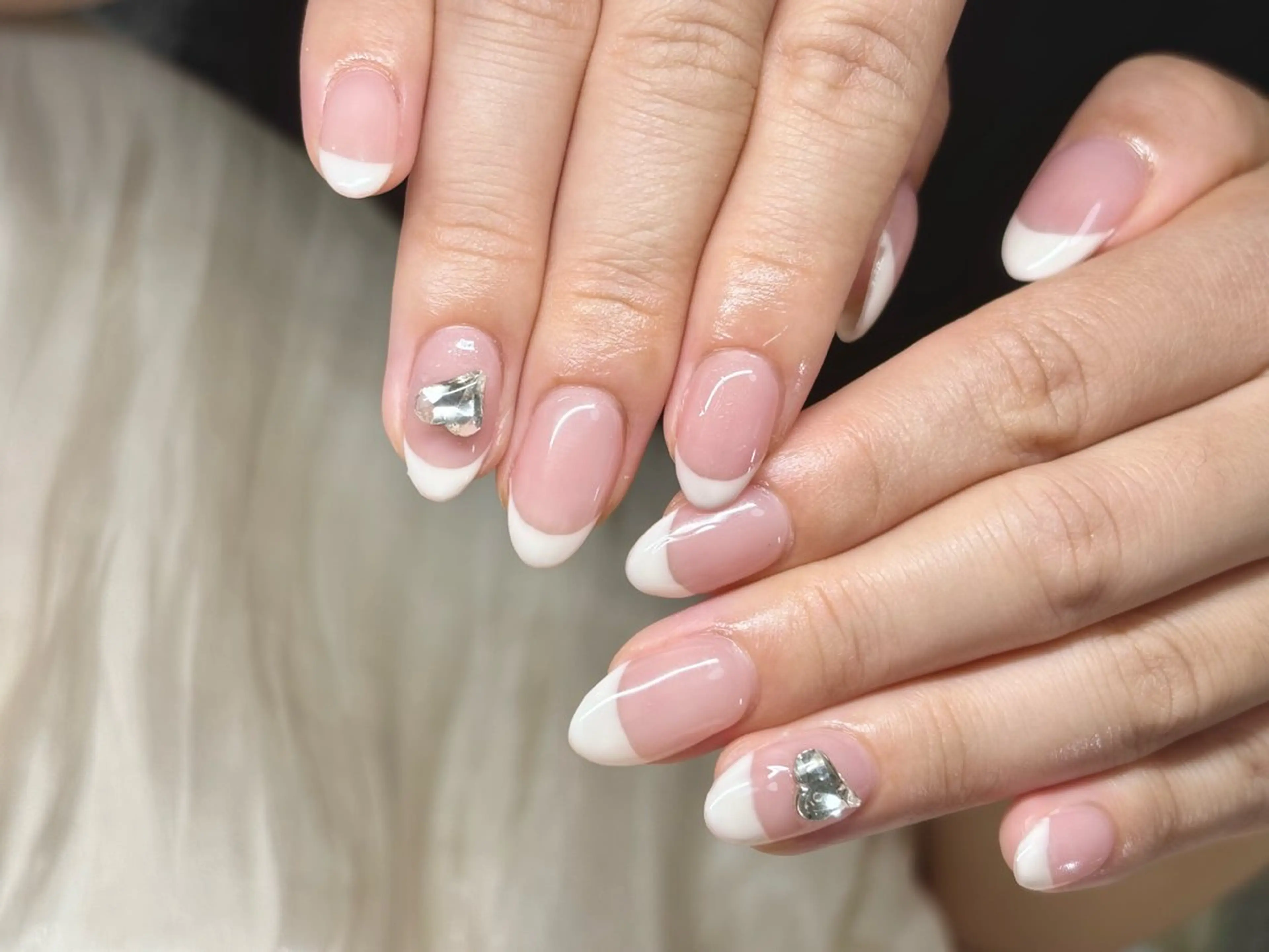 ネイル フレンチネイル ワンホンネイル ハンドネイル ハンドケア ETE LUNA NAILのネイルデザイン