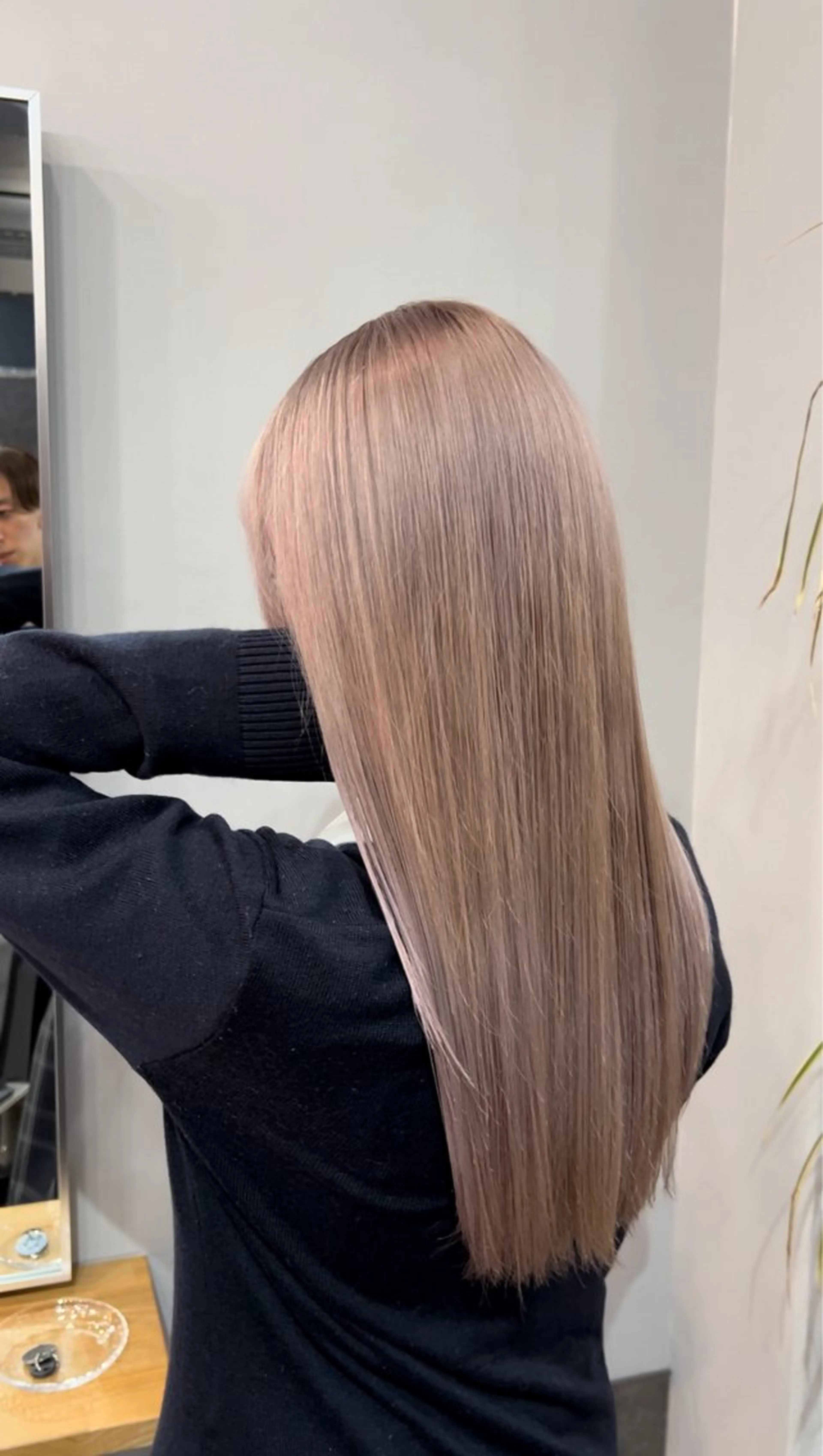 ✨ブリーチなし✨ナチュラルミルクティーカラー＋カット✨ダメージ最小の写真