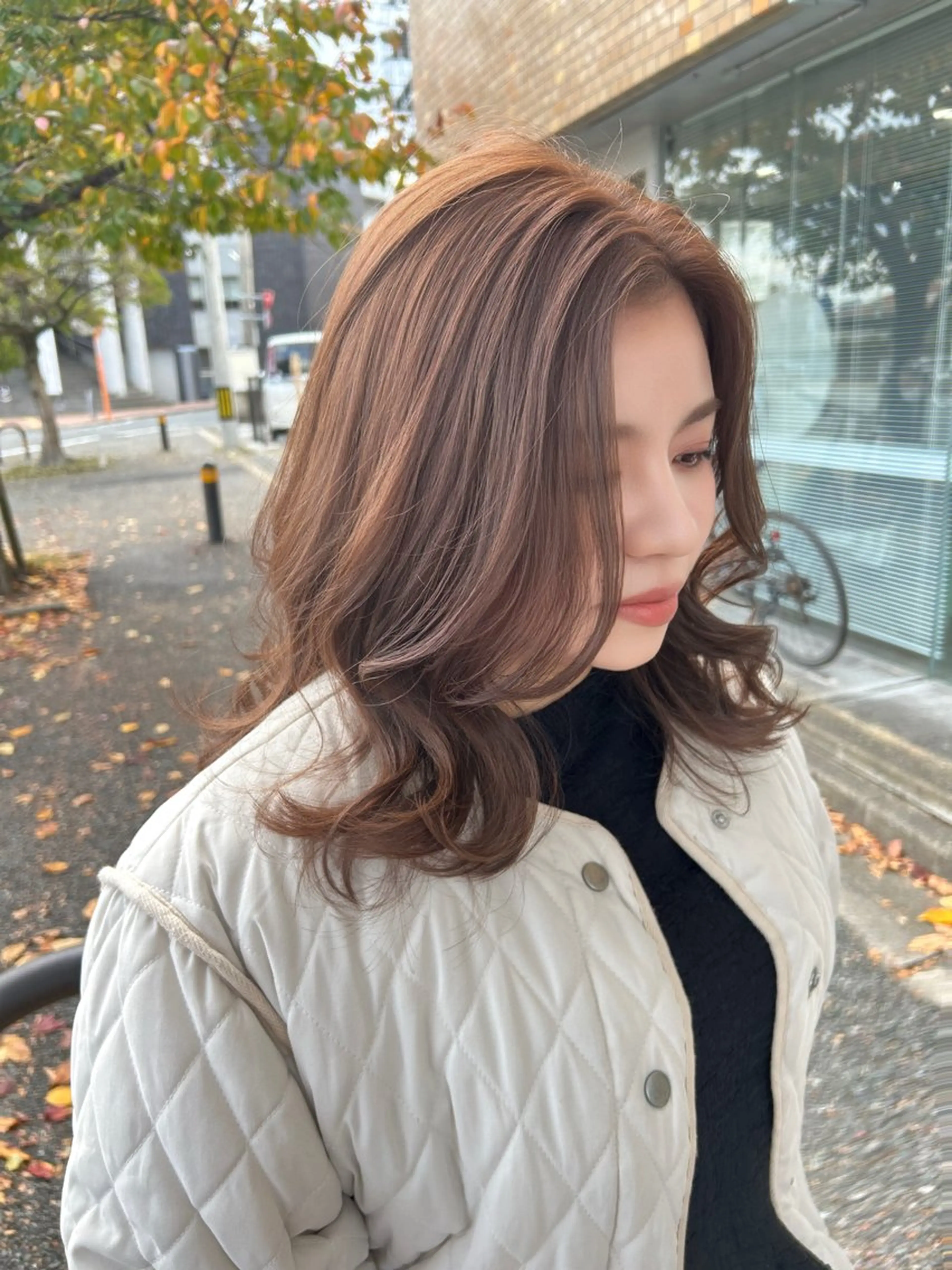 ミディアム レイヤーカット カット ヘアカラー トリートメント 井手 素子のヘアスタイル