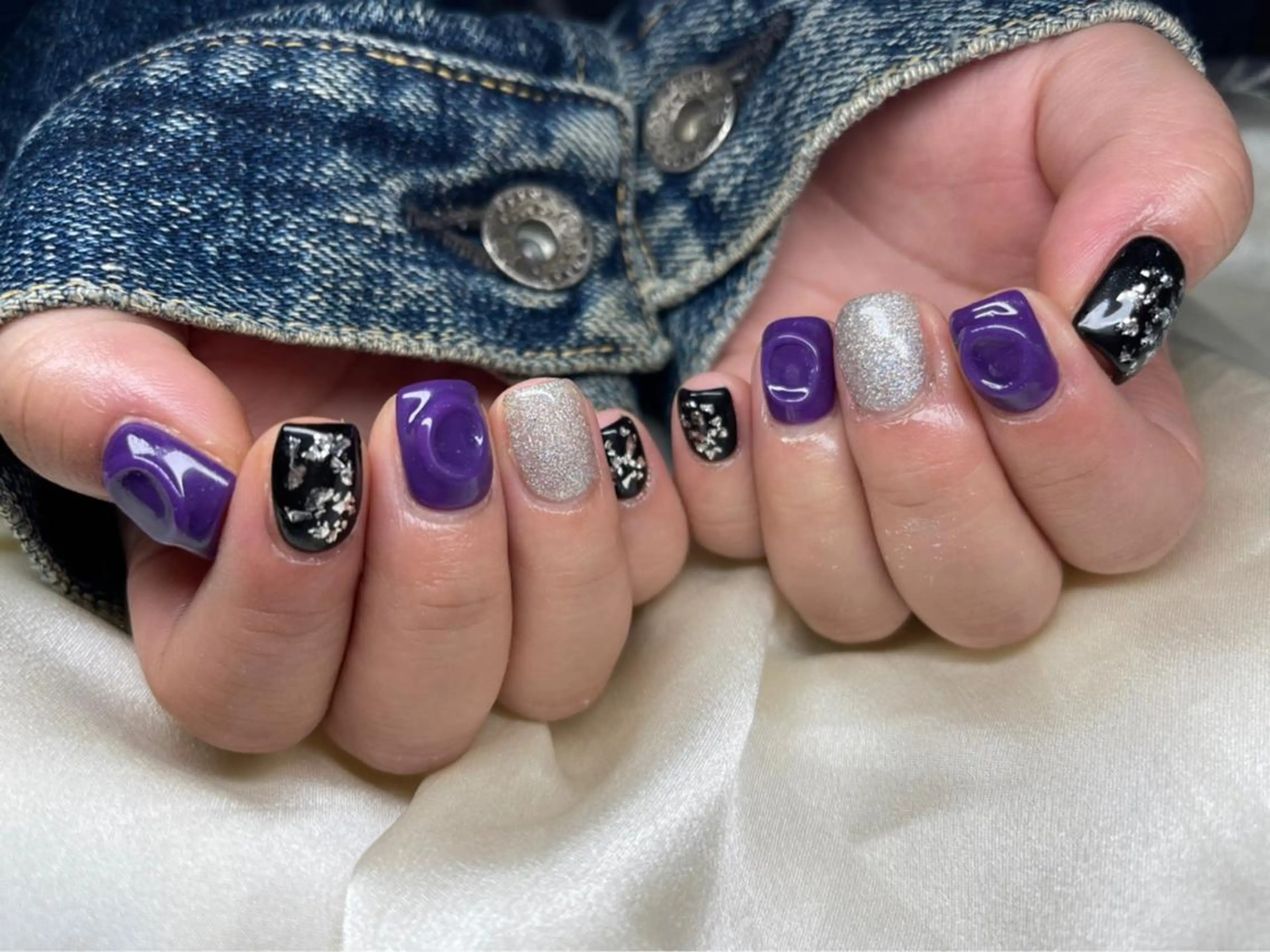 ネイル マツエク・マツパ アイブロウ 韓国風マツエク パリジェンヌラッシュリフト まつげパーマ 長さ出し ジェルネイル ハンドネイル Nail&eye Belire 新宿のネイルデザイン