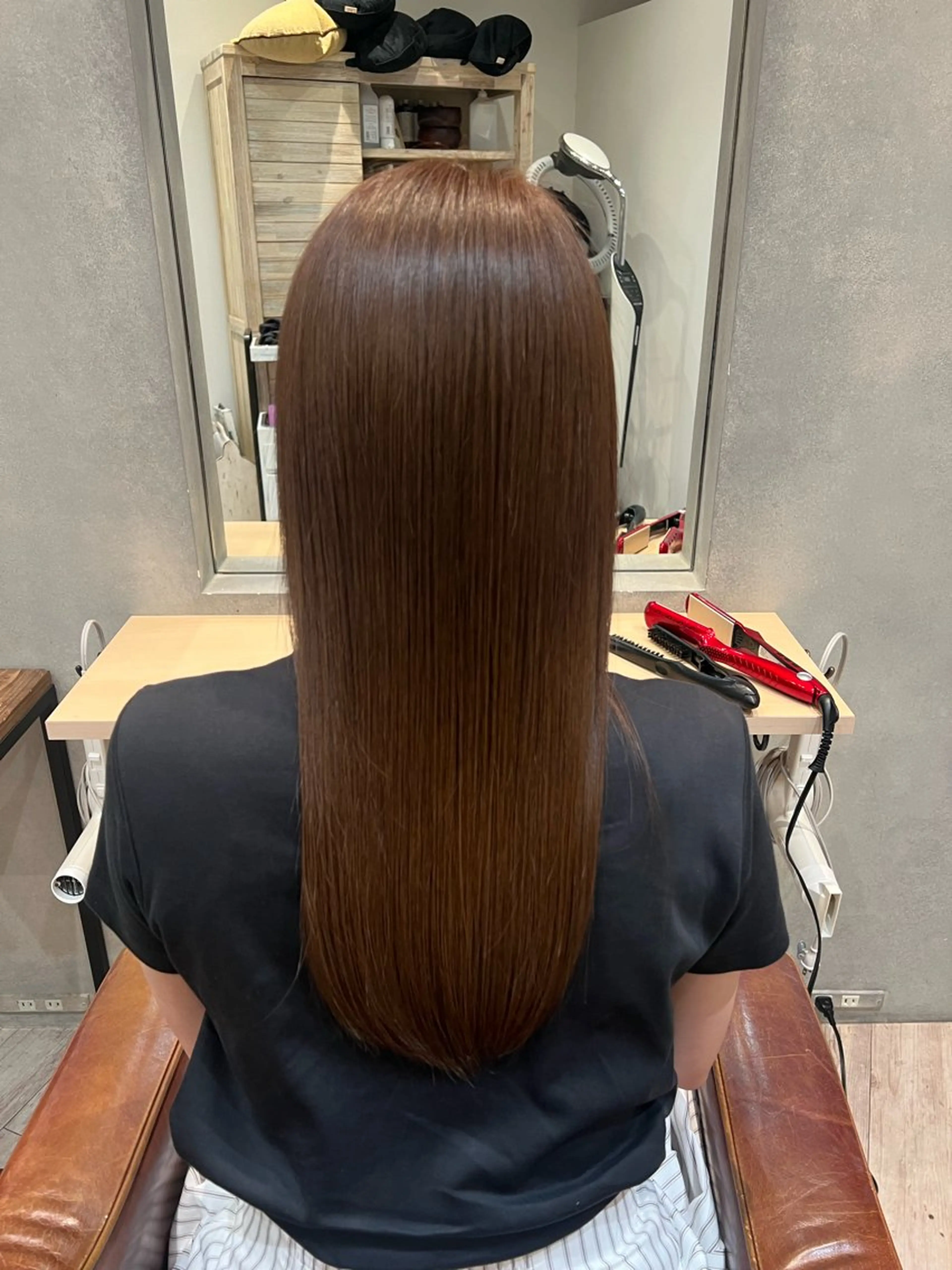 ロング Hair Make NEWYORK　稲荷町店所属・moe 🍀美髪矯正 ツヤツヤストレートのヘアスタイル