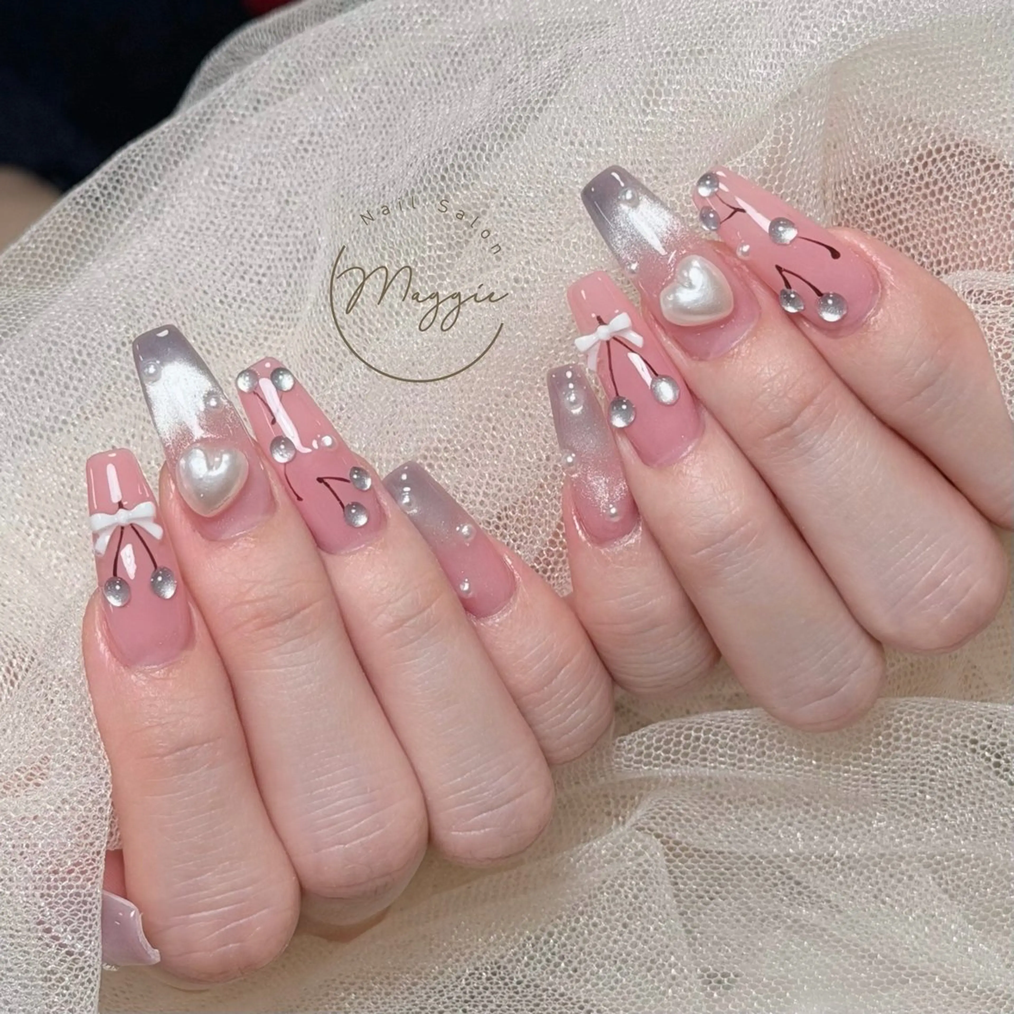 ネイル Maggie Nail🦩のネイルデザイン