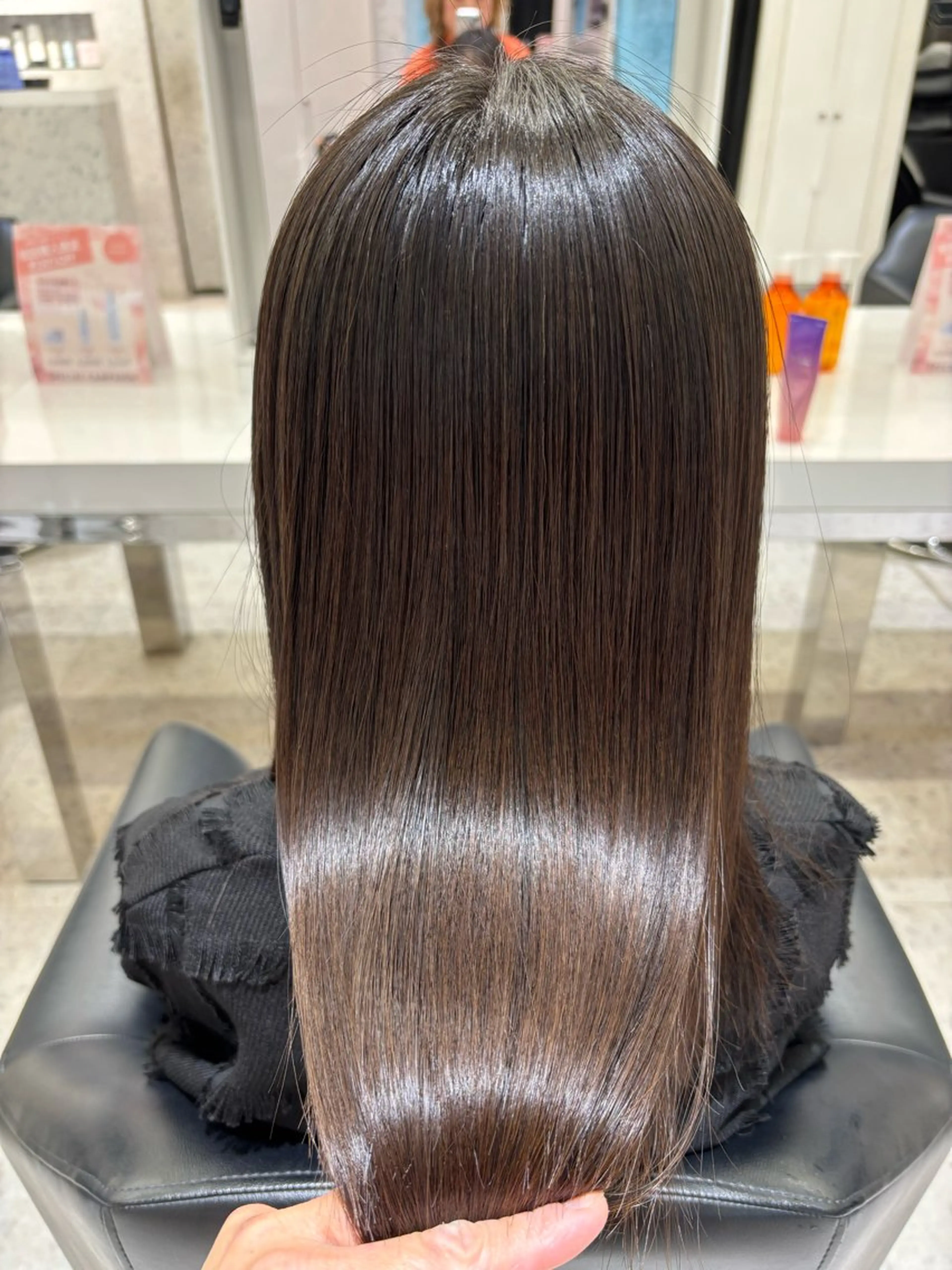 セミロング 縮毛矯正 山田 ひかりのヘアスタイル