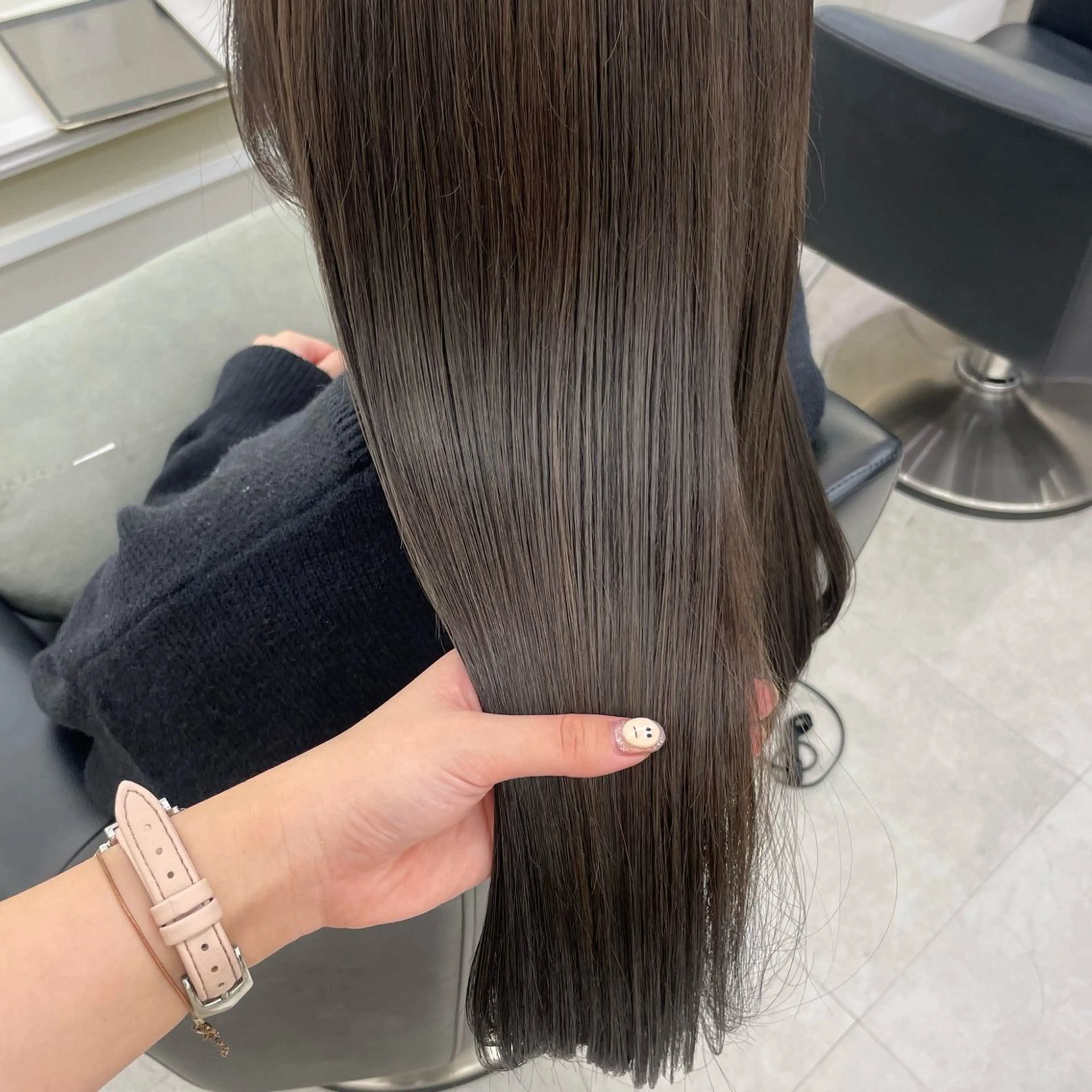 ロング カラー 透明感カラー ダブルカラー グレージュ ParveMix いしいまお🌼のヘアスタイル