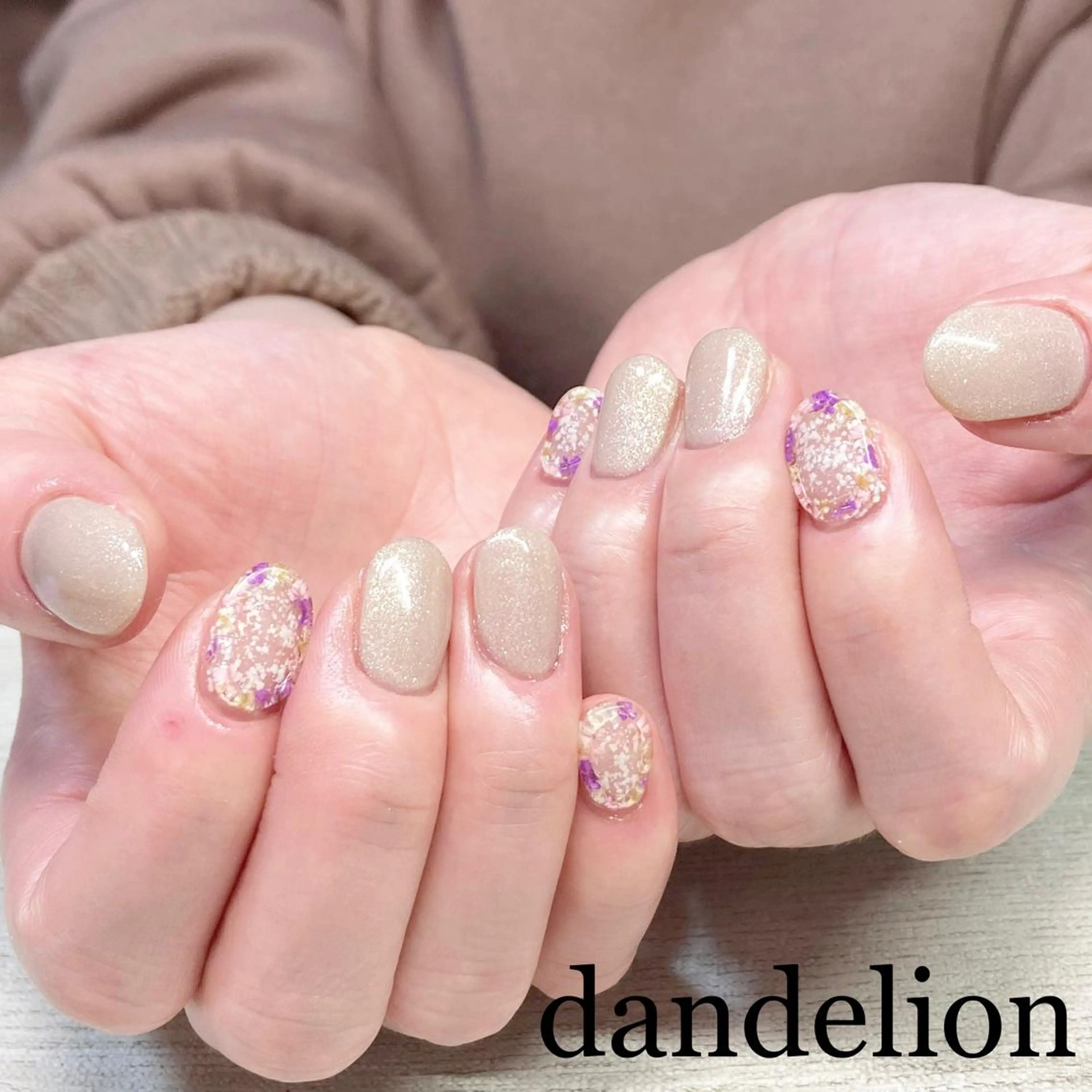 ネイル ハンドネイル ハンドケア dandelion ダンデライオンのネイルデザイン