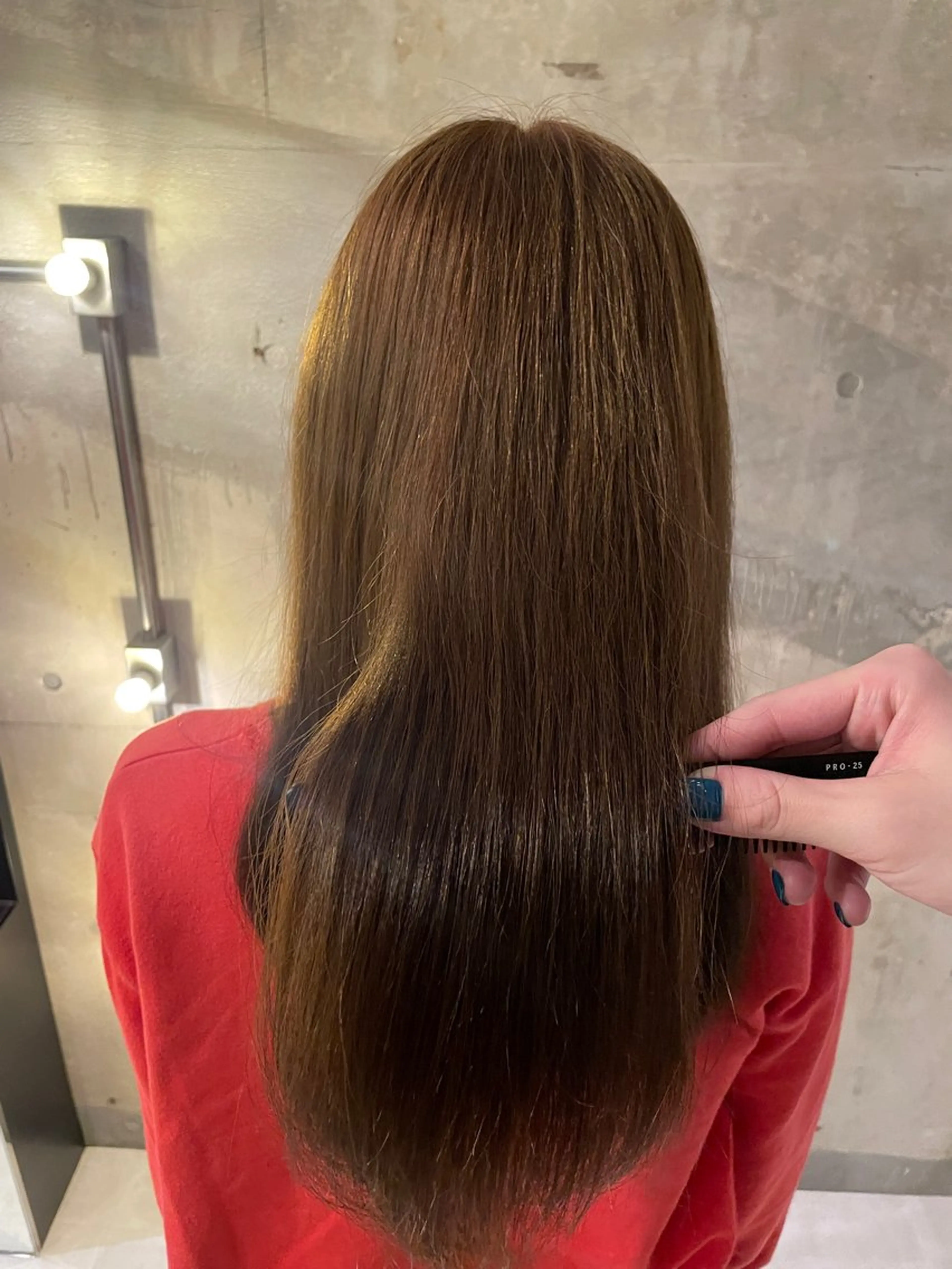 ロング カラー luxe所属・Luxe表参道 Aoiのヘアスタイル