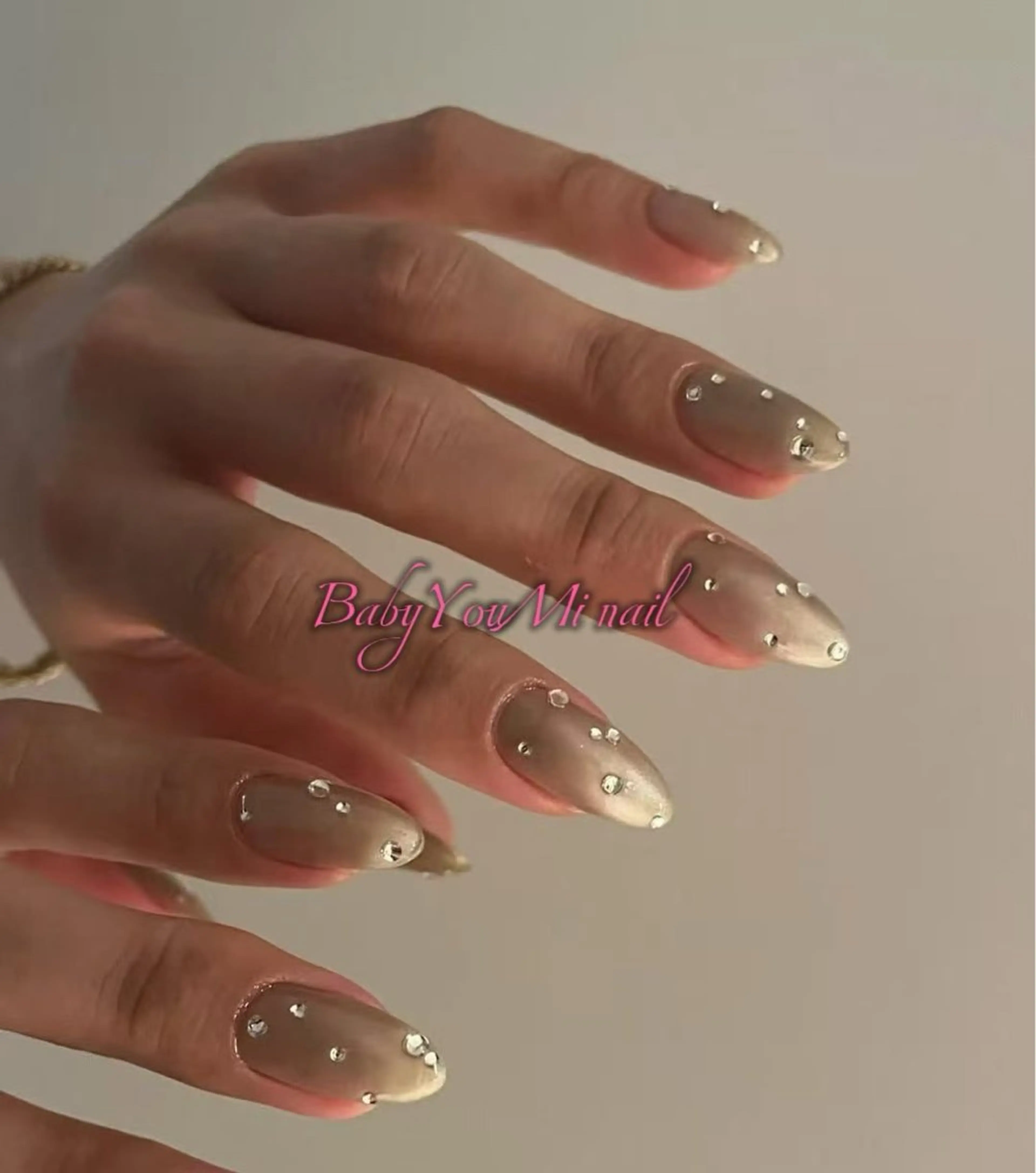 ネイル オーロラネイル フラワーネイル フットネイル フレンチネイル ジェルネイル ハンドネイル BabyYouMi nailのネイルデザイン