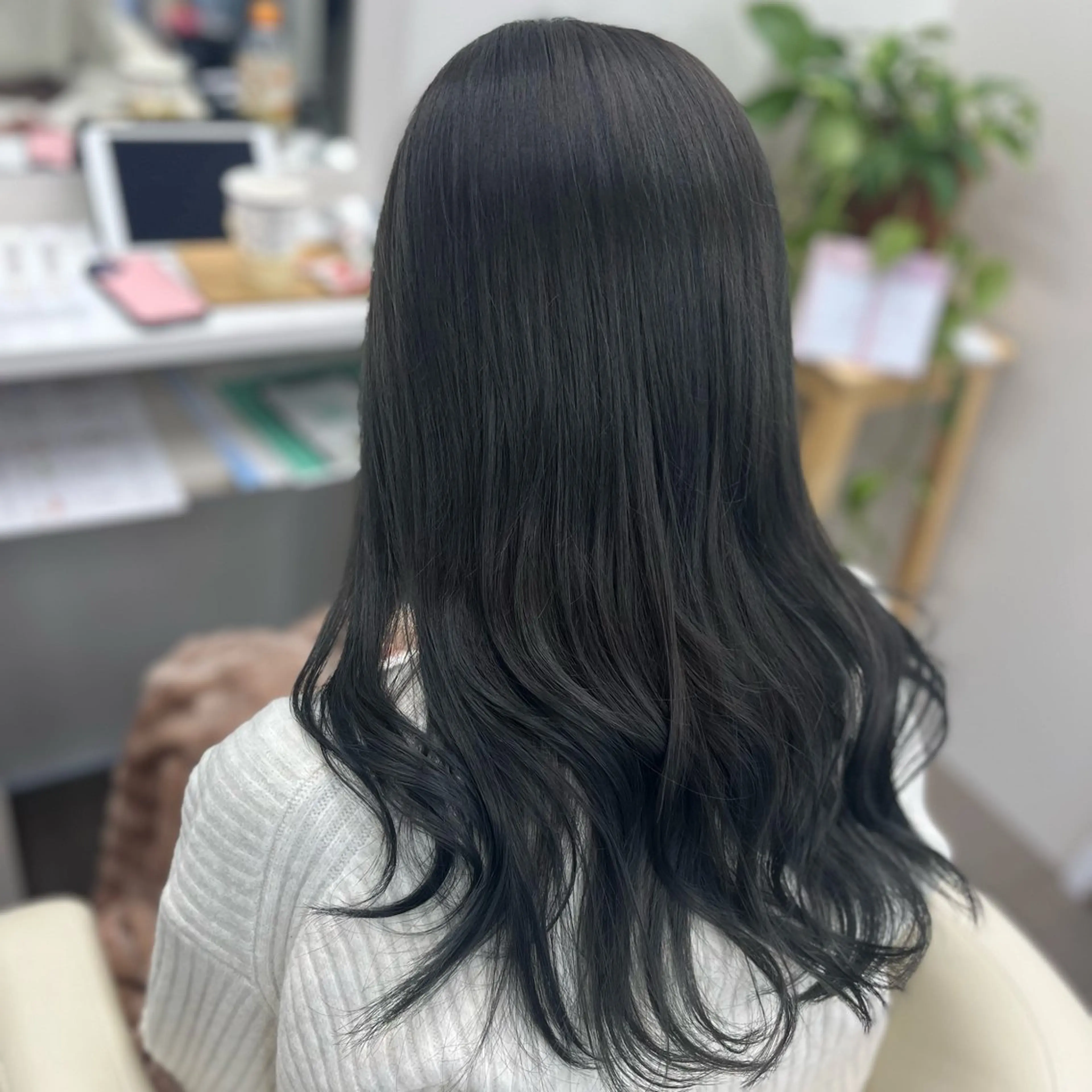 ロング カット ヘアカラー フジワラ ヤスのヘアスタイル