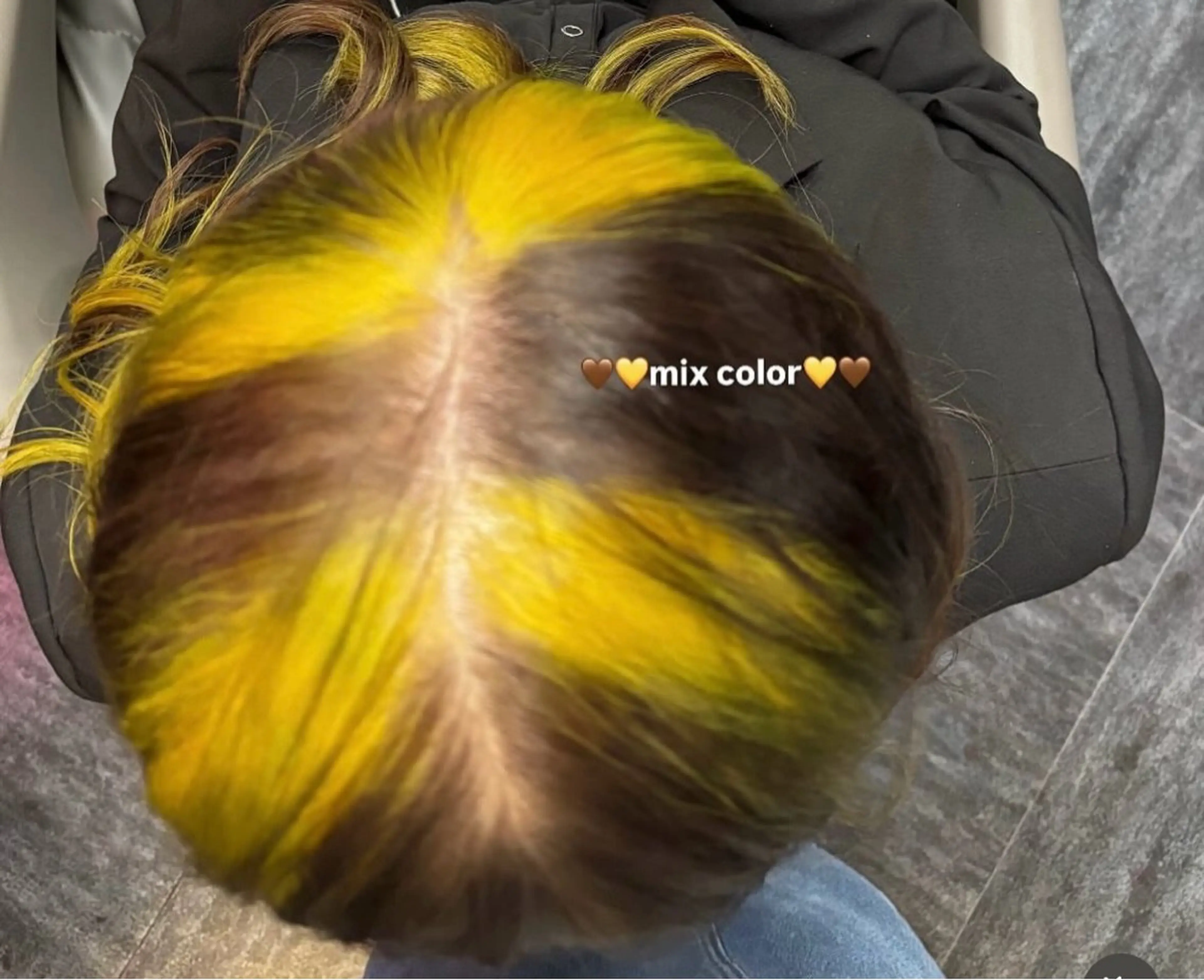 カラー 新垣 杏凜のヘアスタイル