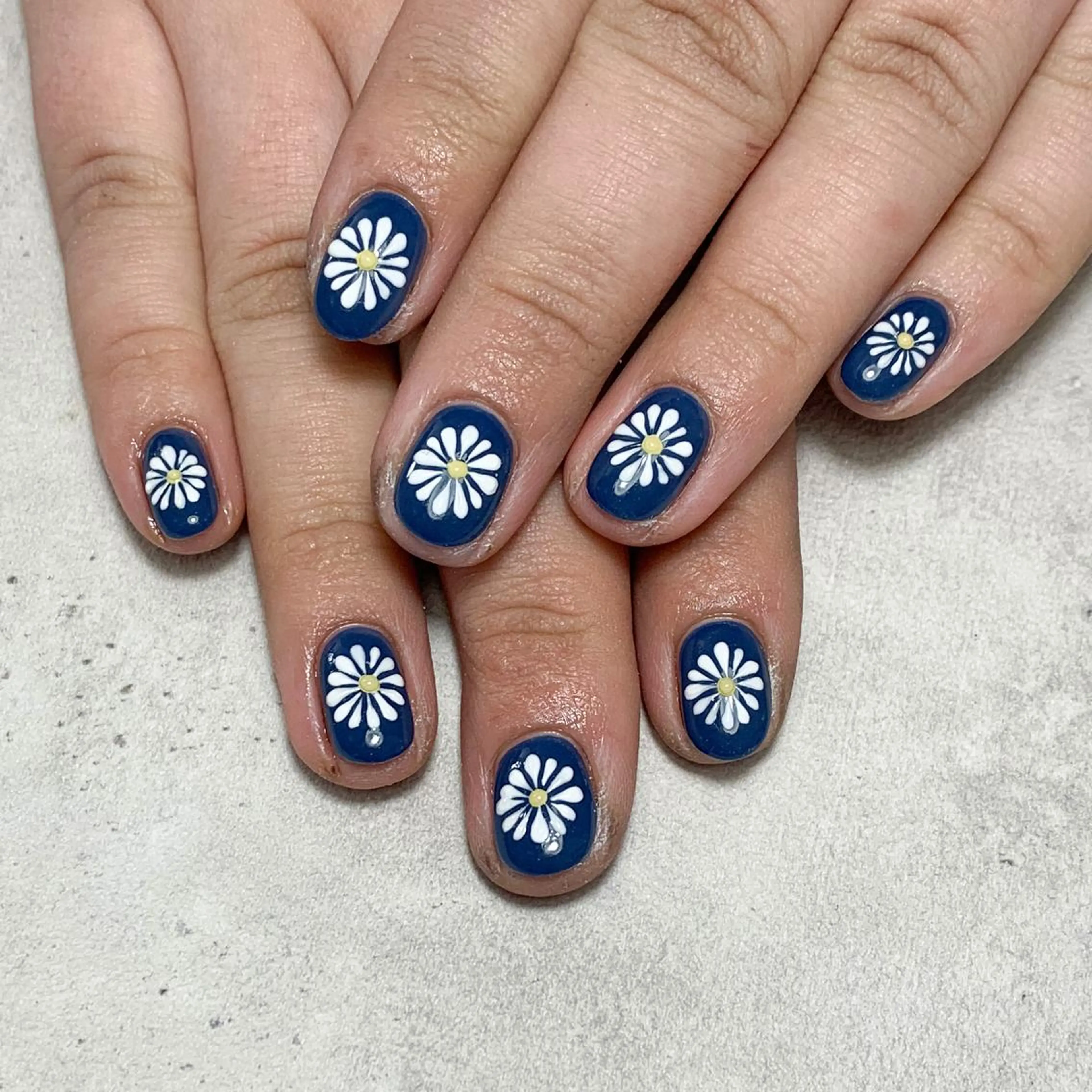 ネイル ハンドネイル FIORITURA aiのネイルデザイン