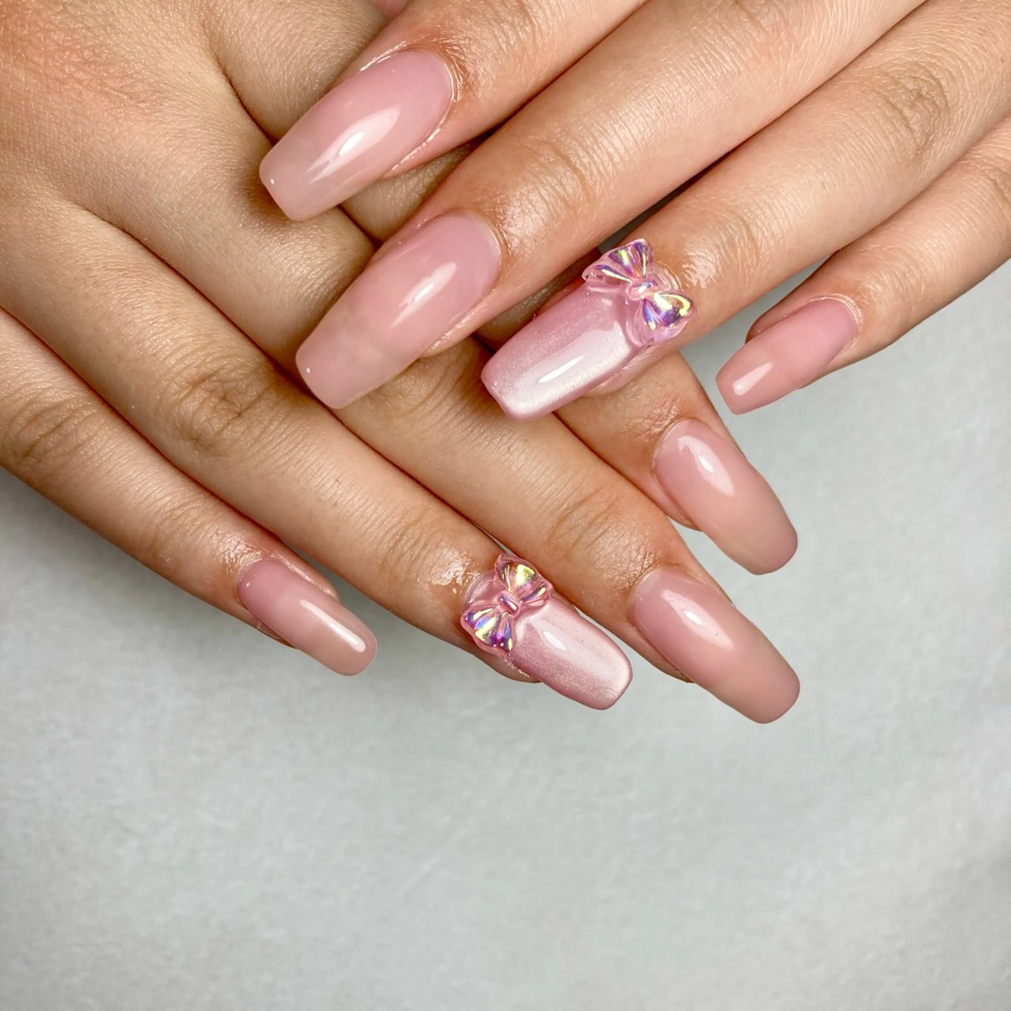 ネイル ロングネイル マグネットネイル ピンク リボン かおる KAORUのネイルデザイン