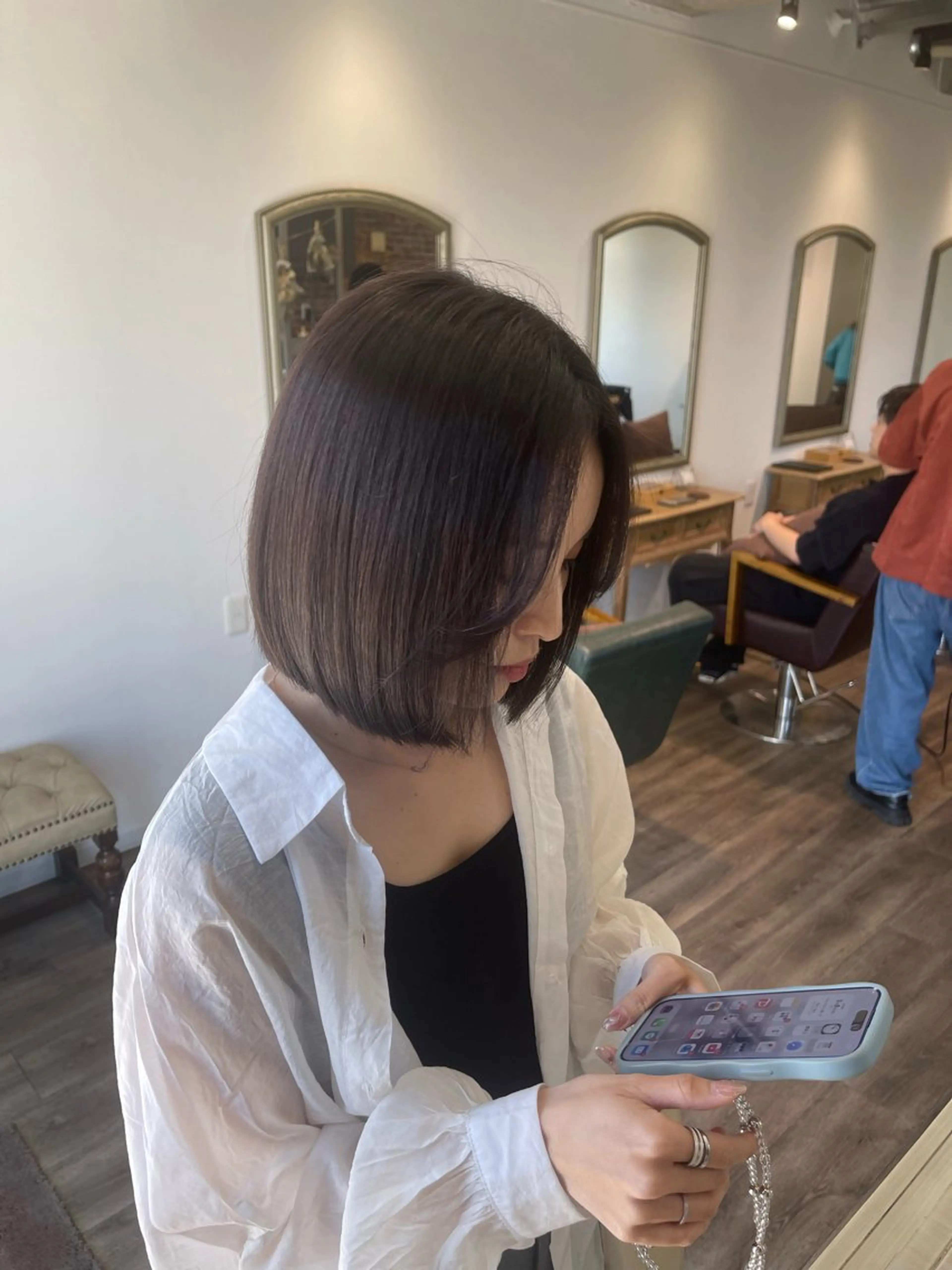 ミディアム カラー ヘアカラー トリートメント Felice Erikaのヘアスタイル