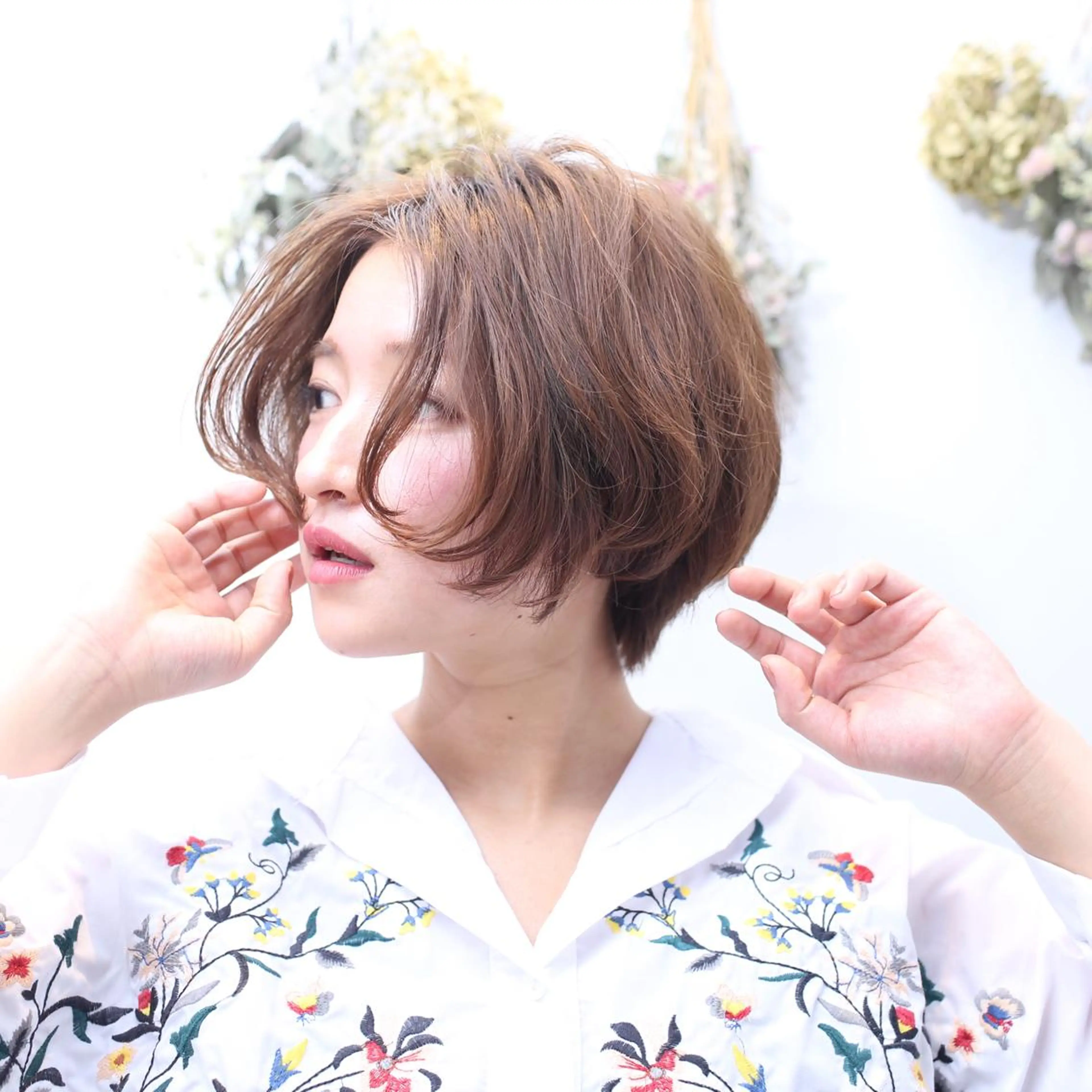ショート カラー ショートヘア 🪐脱白髪染め 🪐松尾菜々美のヘアスタイル