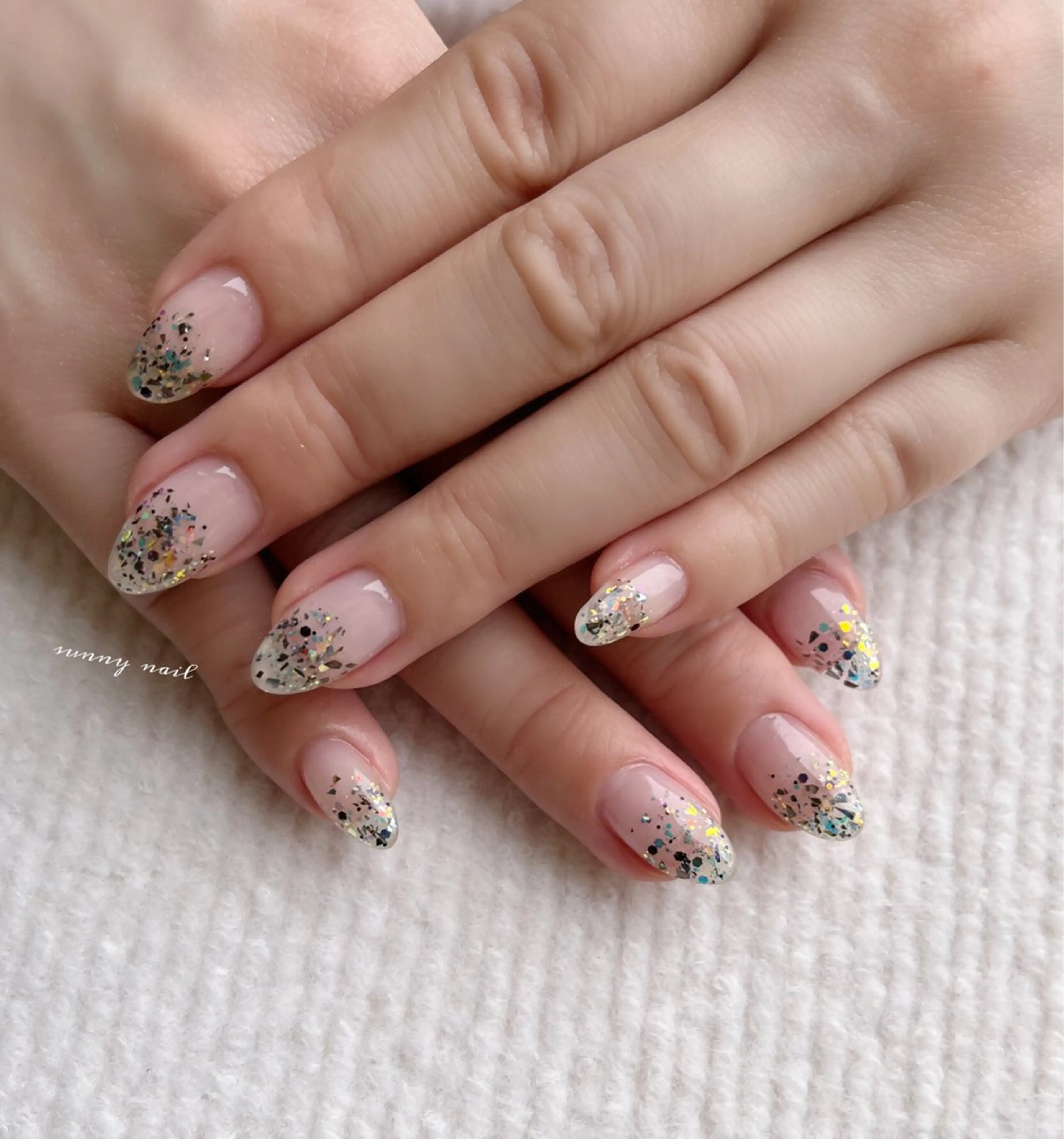 ネイル ジェルネイル グラデーション ラメ(グリッター) ラメグラデーション パラジェル sunny nailのネイルデザイン