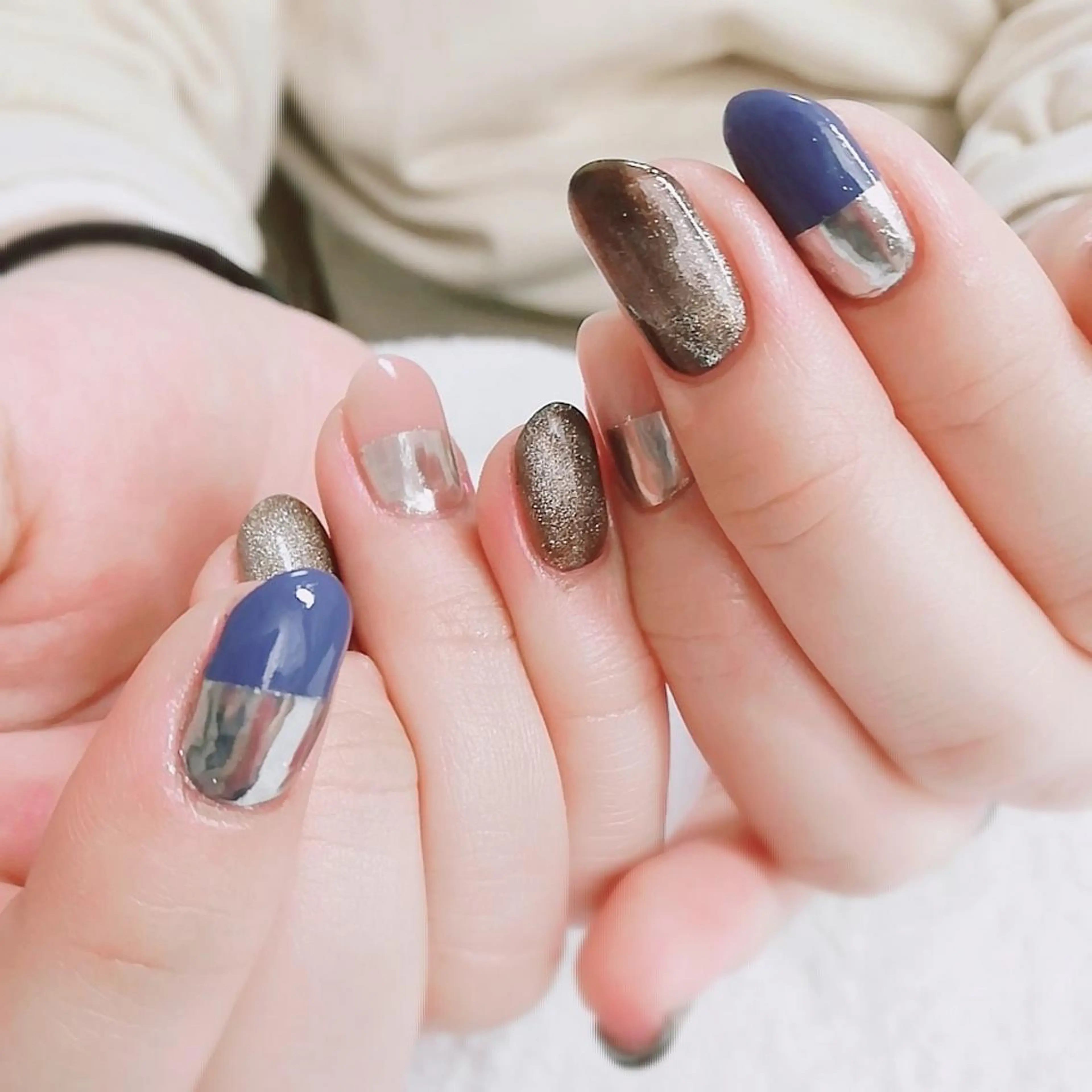 ネイル マグネットネイル ミラーネイル ワンカラーネイル 柴崎 美幸のネイルデザイン