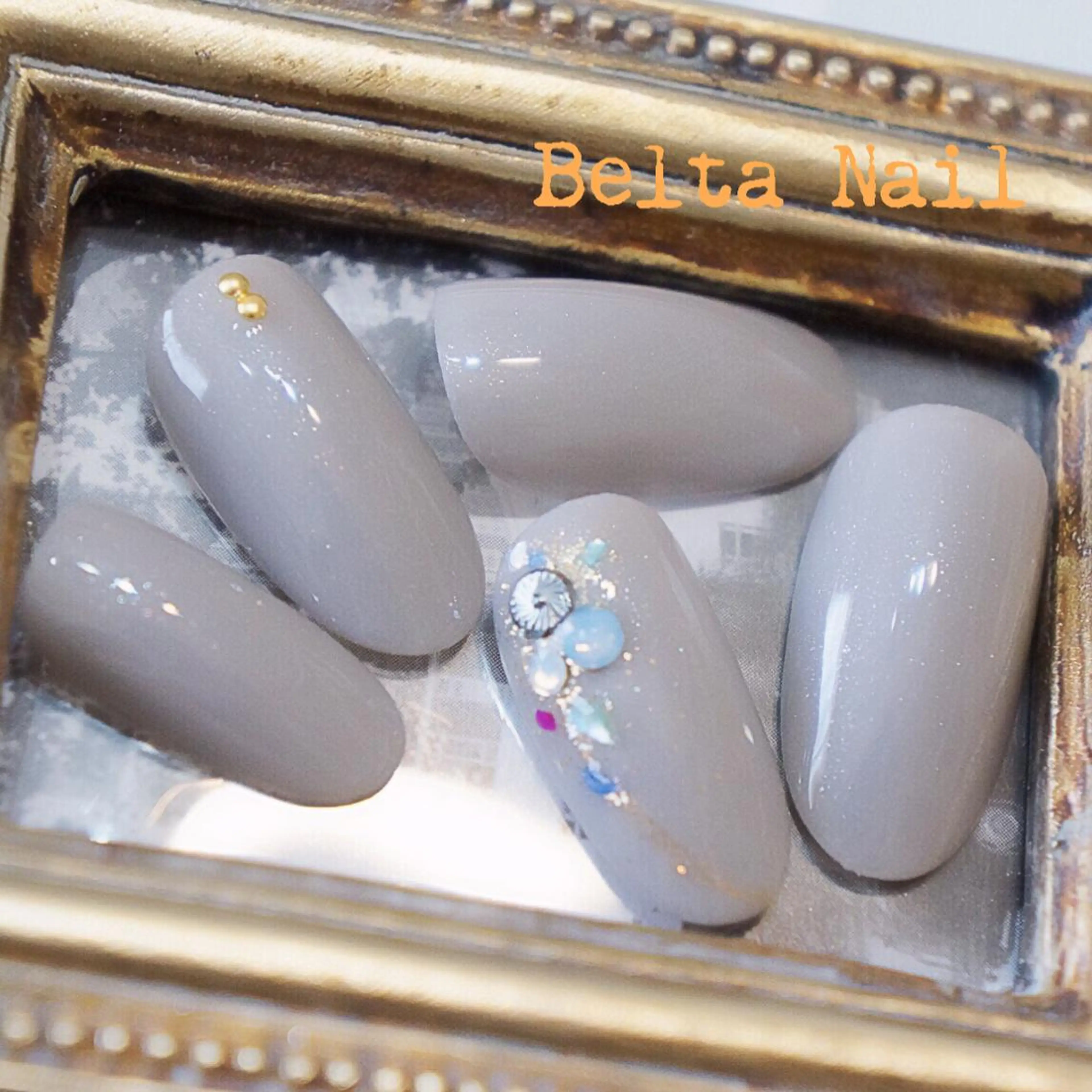 ネイル アートネイル ストーンネイル BELTA NAILのネイルデザイン