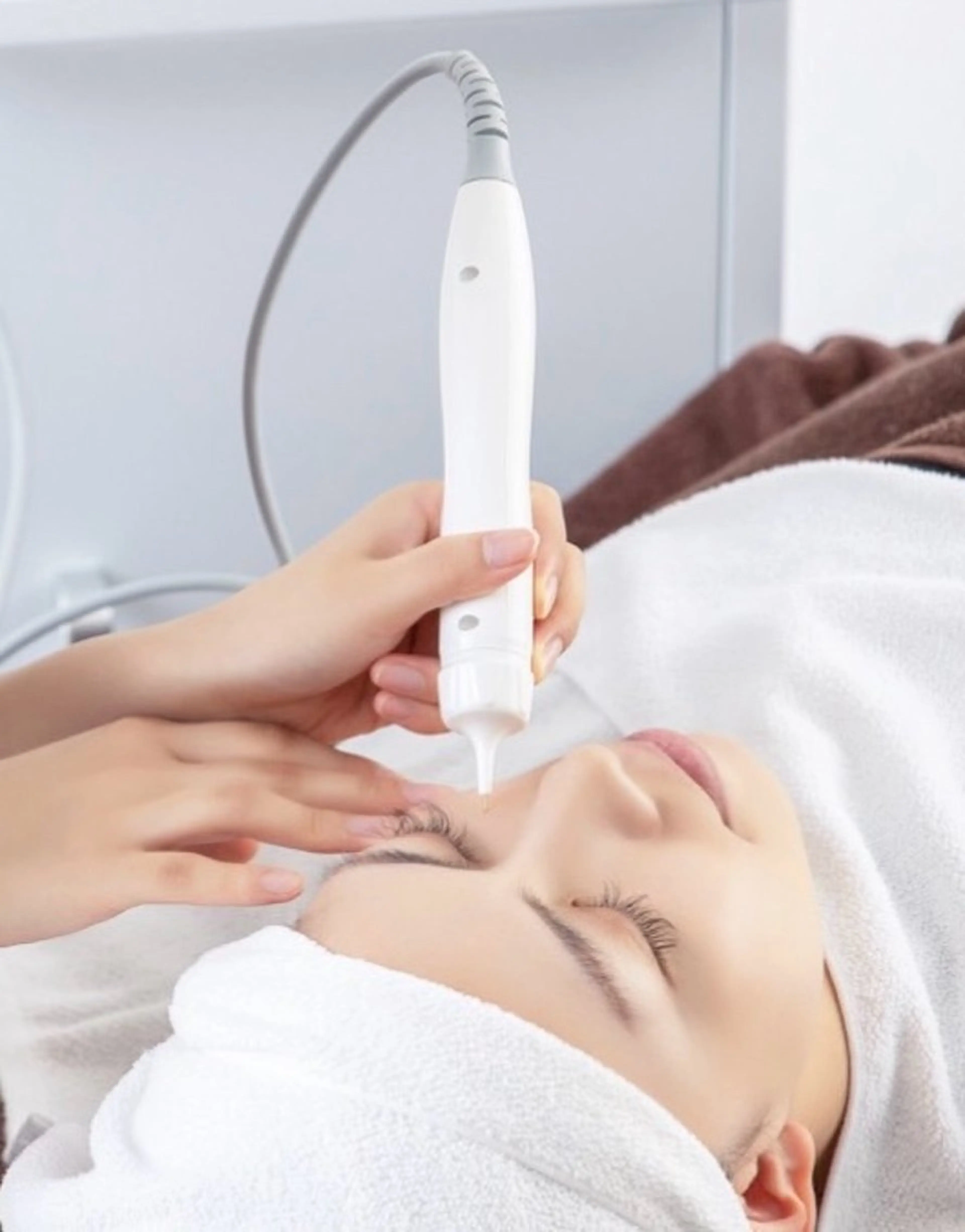 痛くないシミ取り🫧選べる初回キャンペーン🕊️🤍10分間シミ取り放題🌸の写真