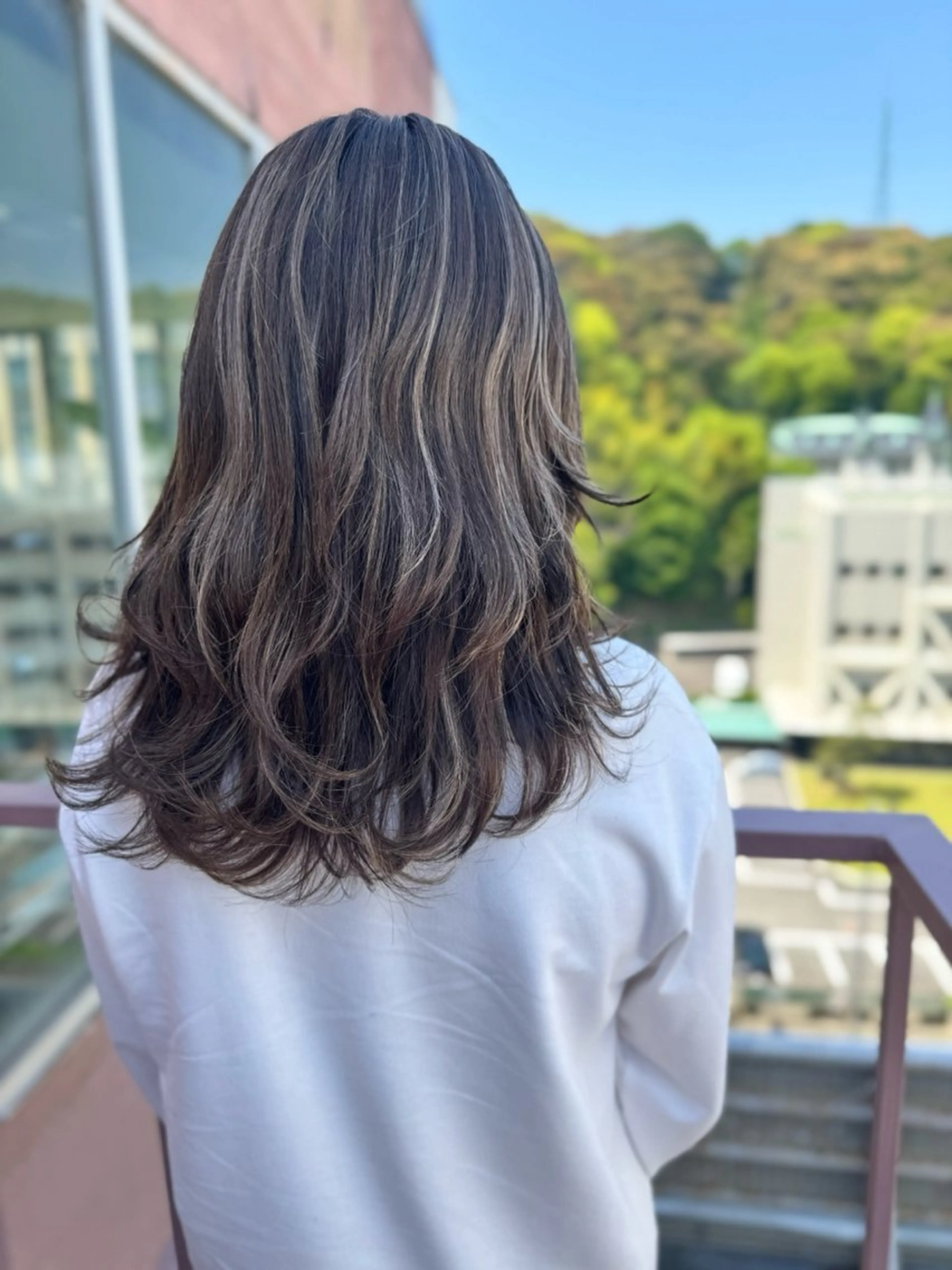 セミロング カラー ハイライトカラー ハイライト ヘアカラー Viage （ビアージュ）のヘアスタイル