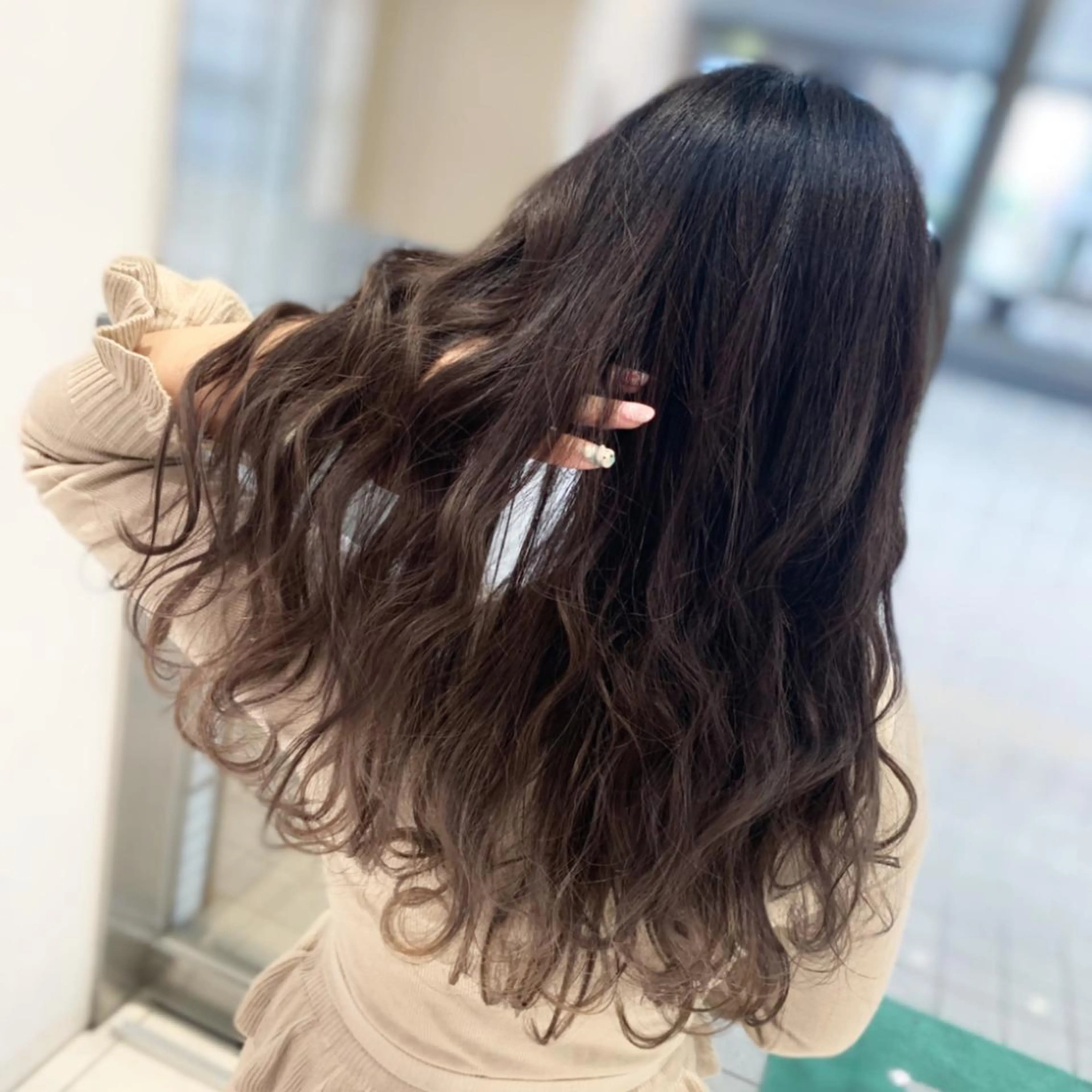 セミロング カラー バレイヤージュ レイヤーカット カット ヘアカラー N° jillva ♦️川端裕司♦️のヘアスタイル