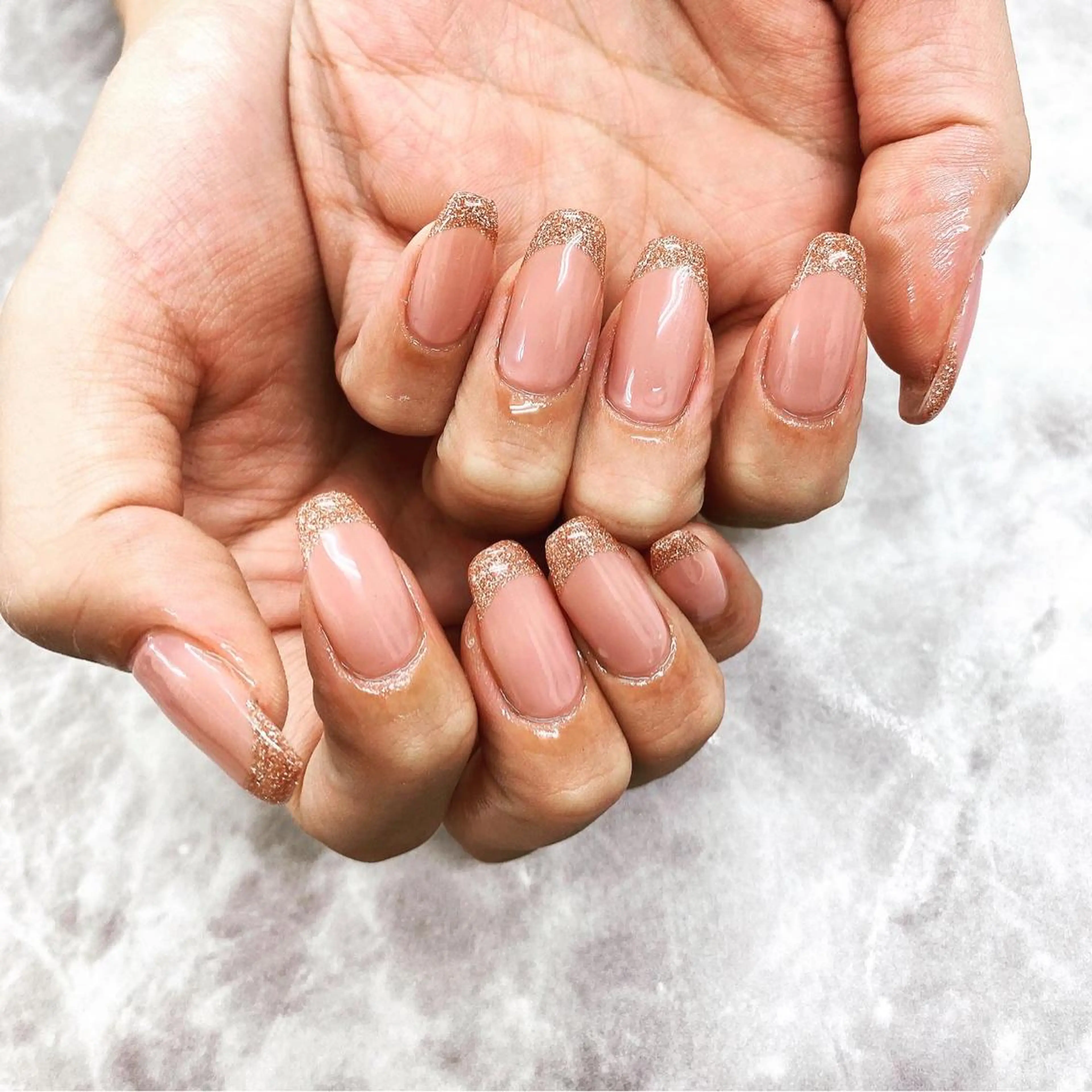 ネイル フレンチネイル ラメ(グリッター) ハンドネイル N._._.claw[エヌクロー]所属・N._._. clawのネイルデザイン