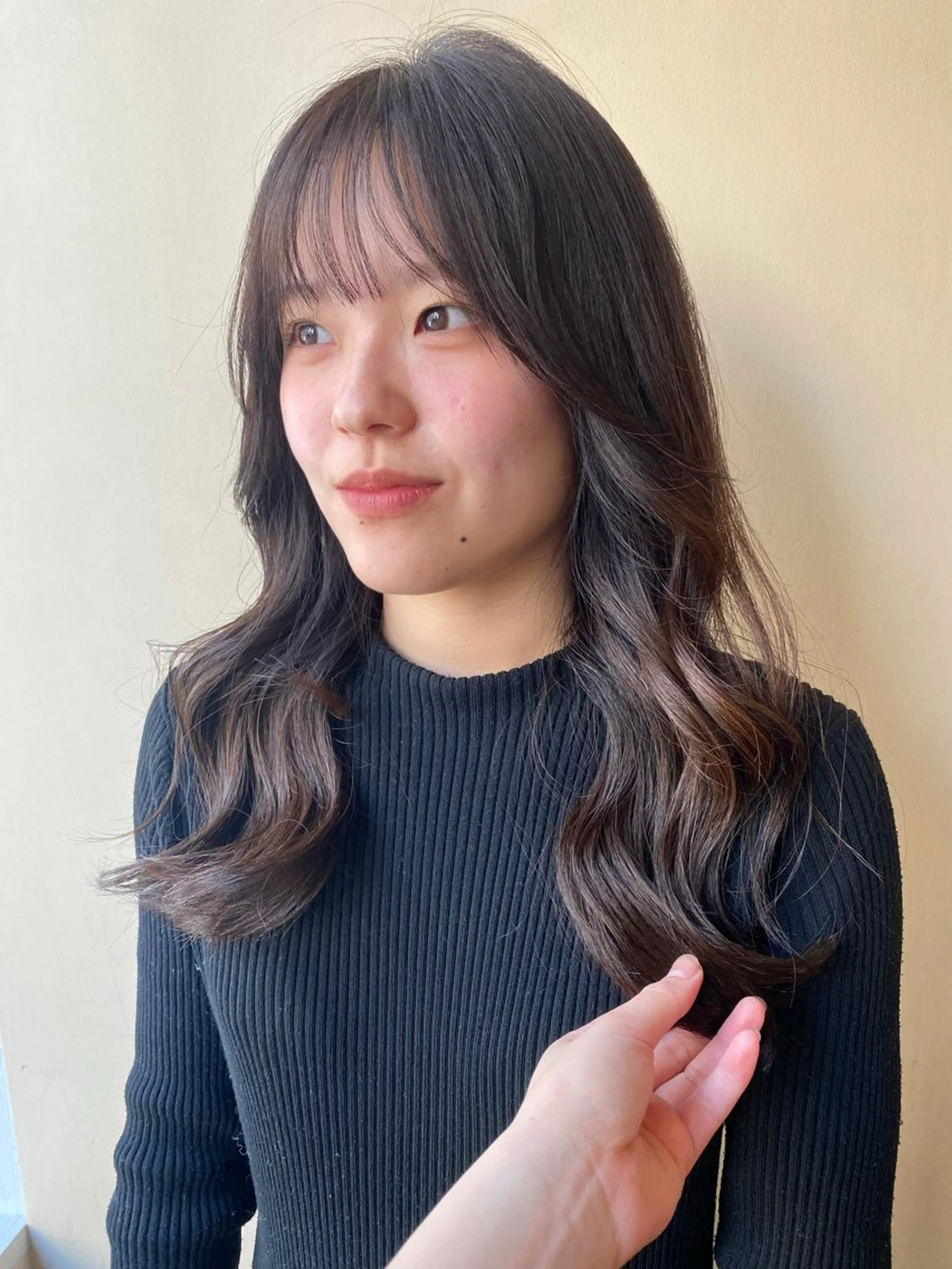 ミディアム 當山 瑠奈のヘアスタイル
