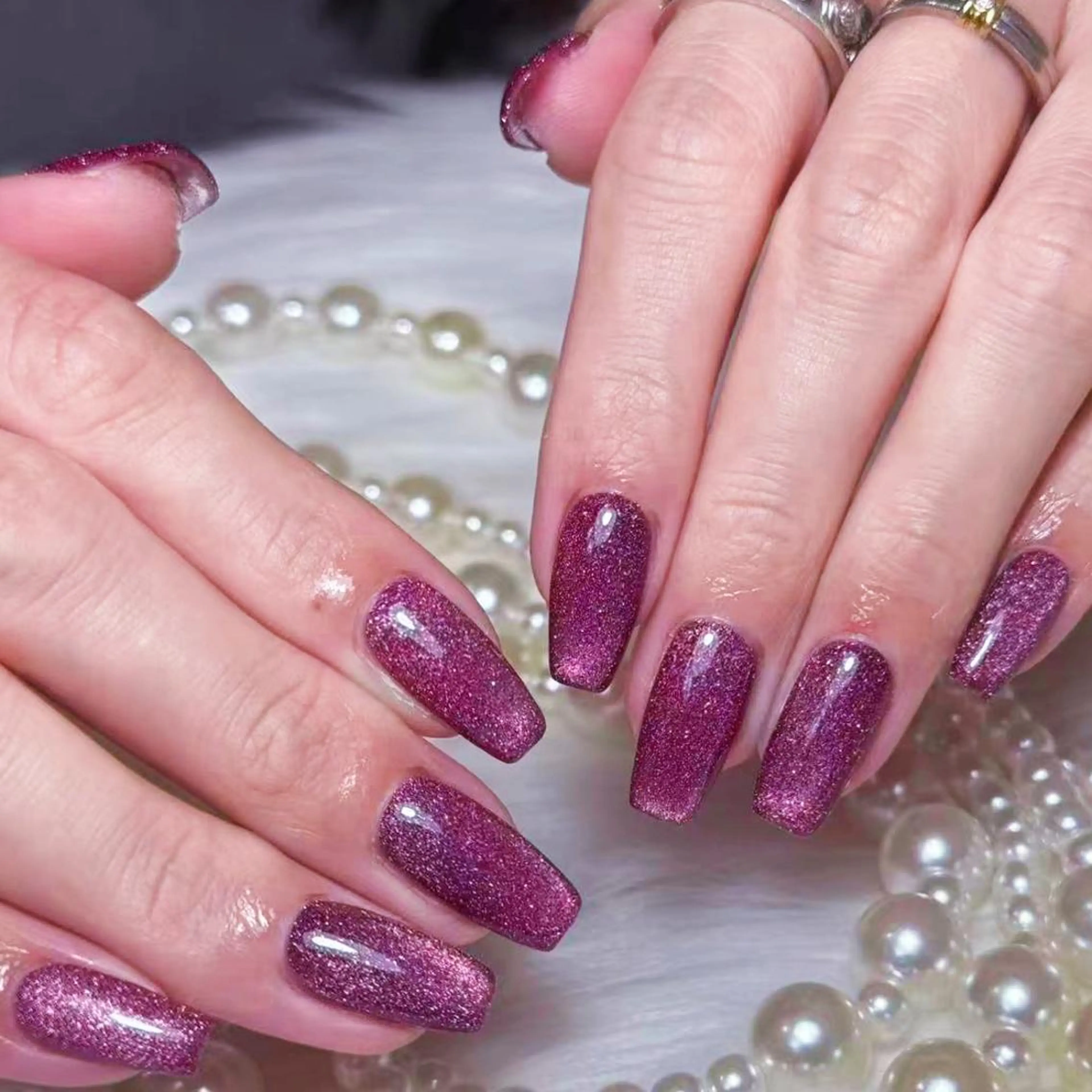 ネイル アートネイル オーロラネイル ガーリー キラキラネイル 韓国ネイル ハンドネイル Leah 💅のネイルデザイン