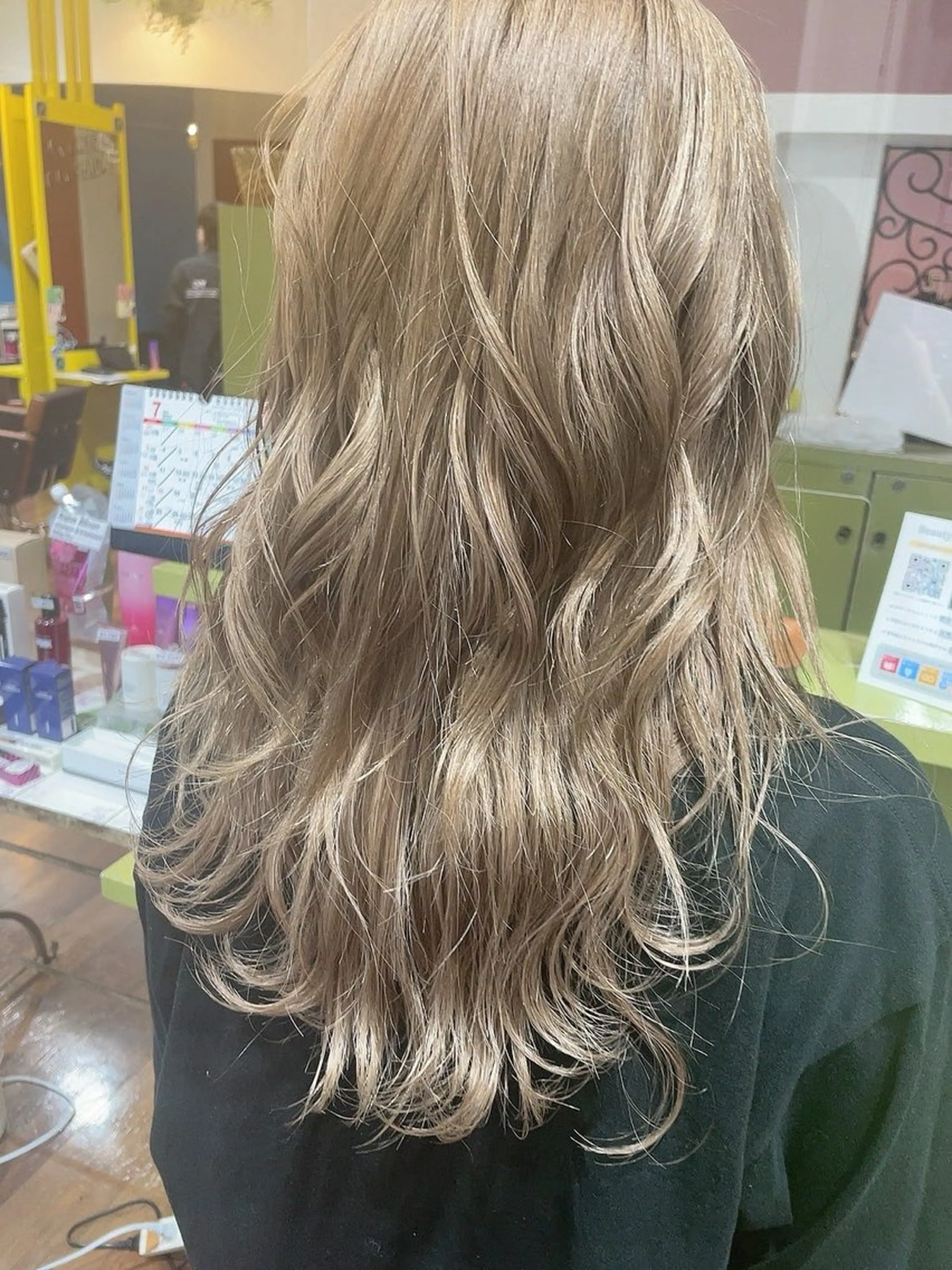 ロング カラー 嶋岡 乃愛のヘアスタイル
