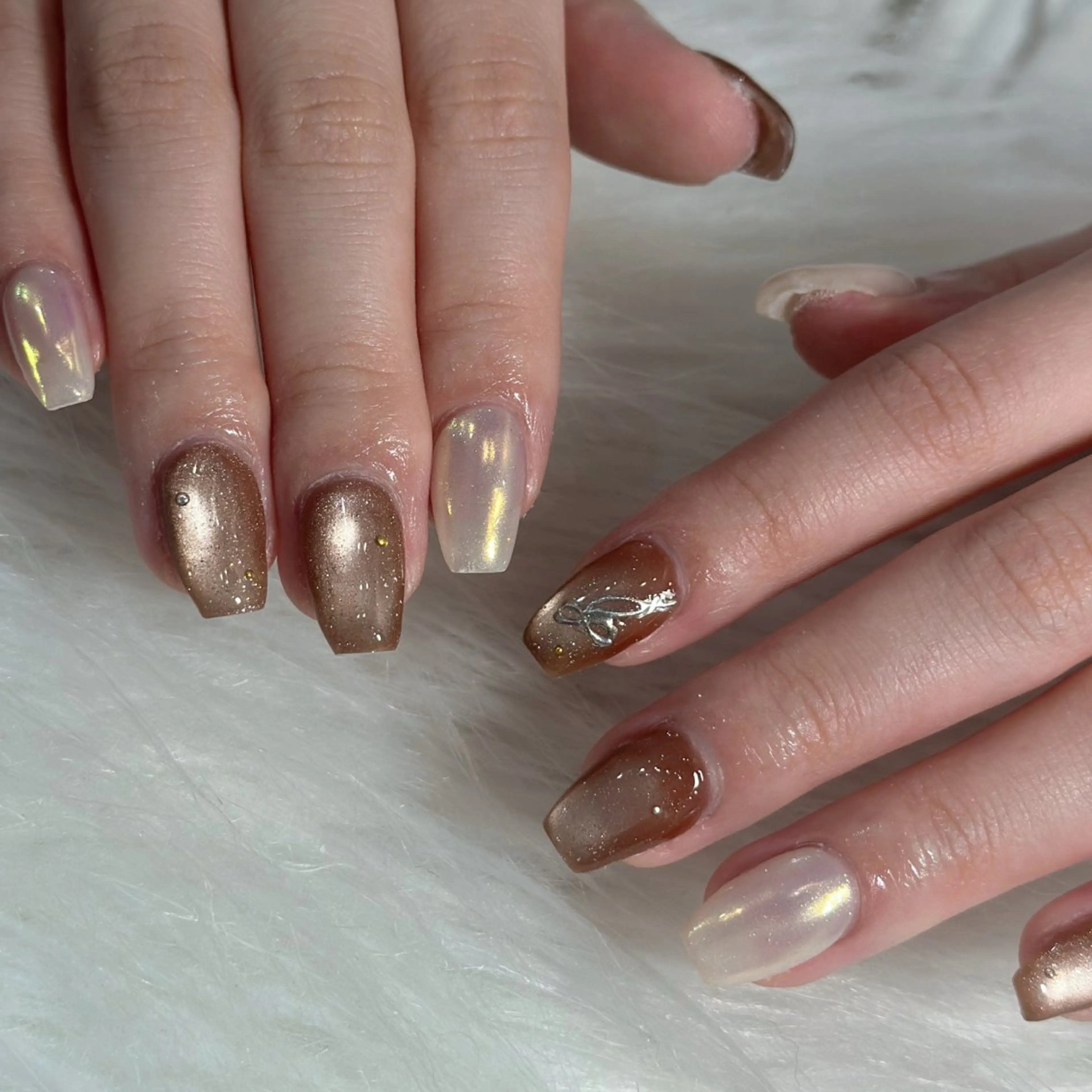 ネイル ハンドネイル フットネイル LAVISH nanamiのネイルデザイン