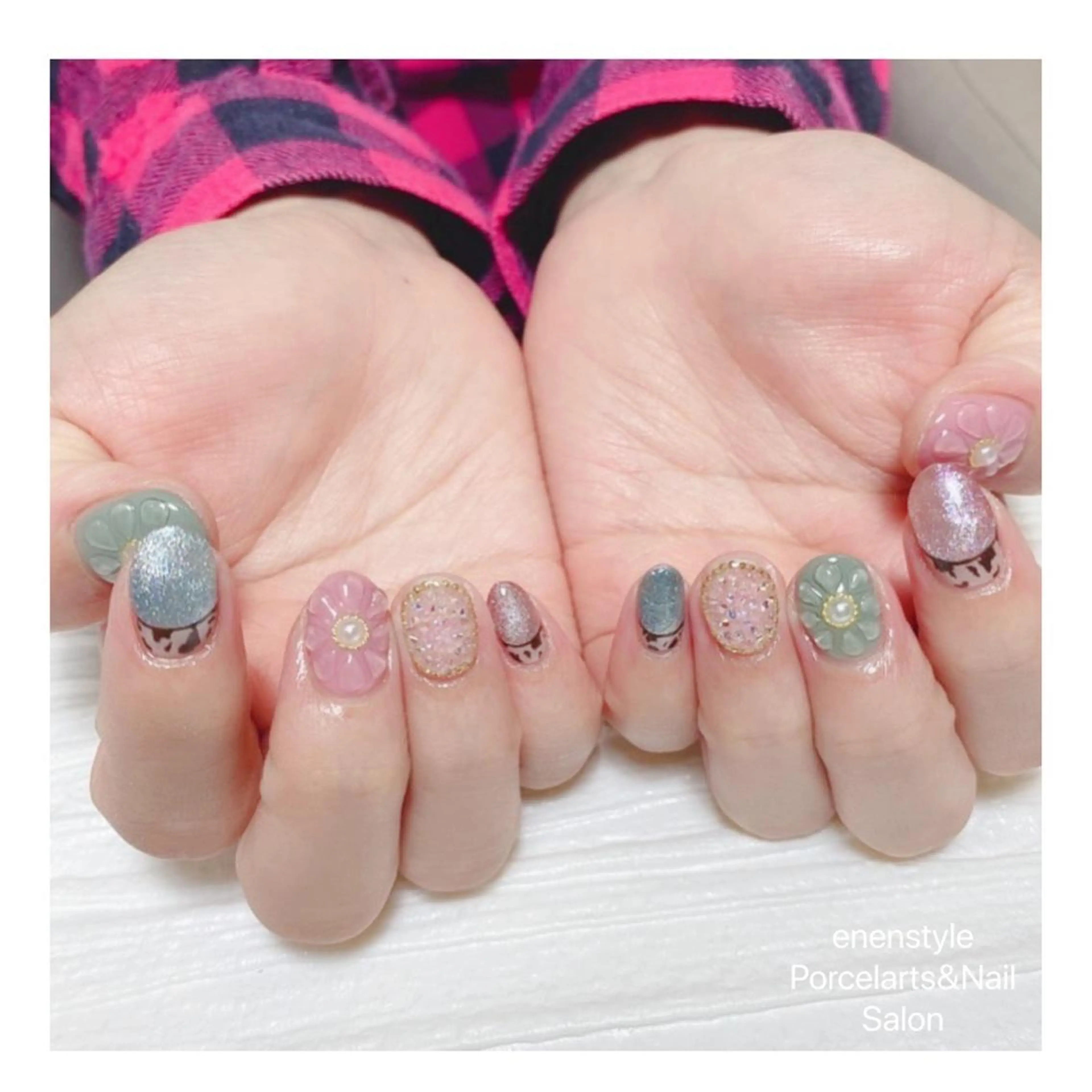 ショート ネイル ハンドネイル 👑enen style👑のネイルデザイン