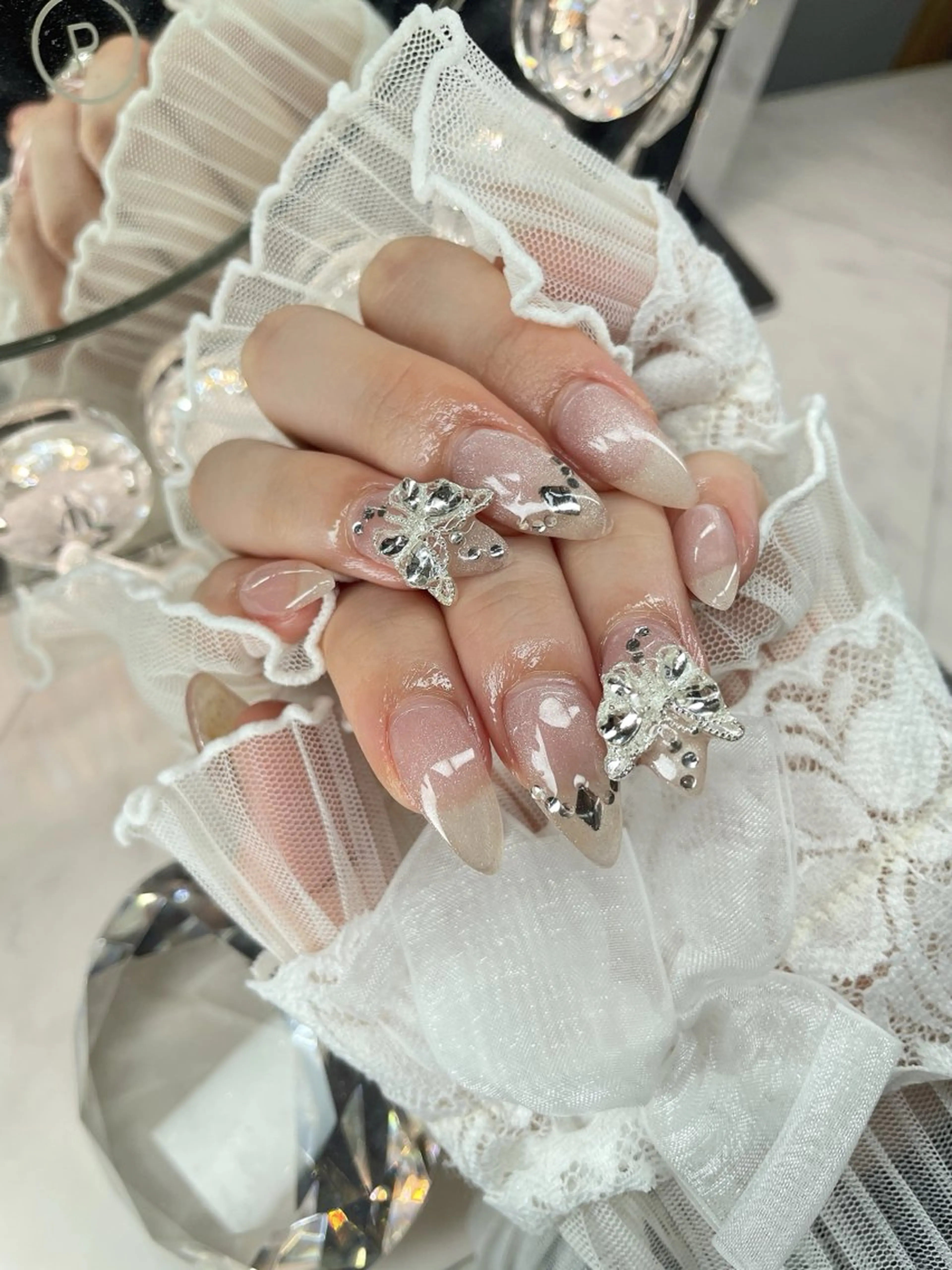 ネイル 23時まで❤︎韓国、 ワンホンネイルのネイルデザイン