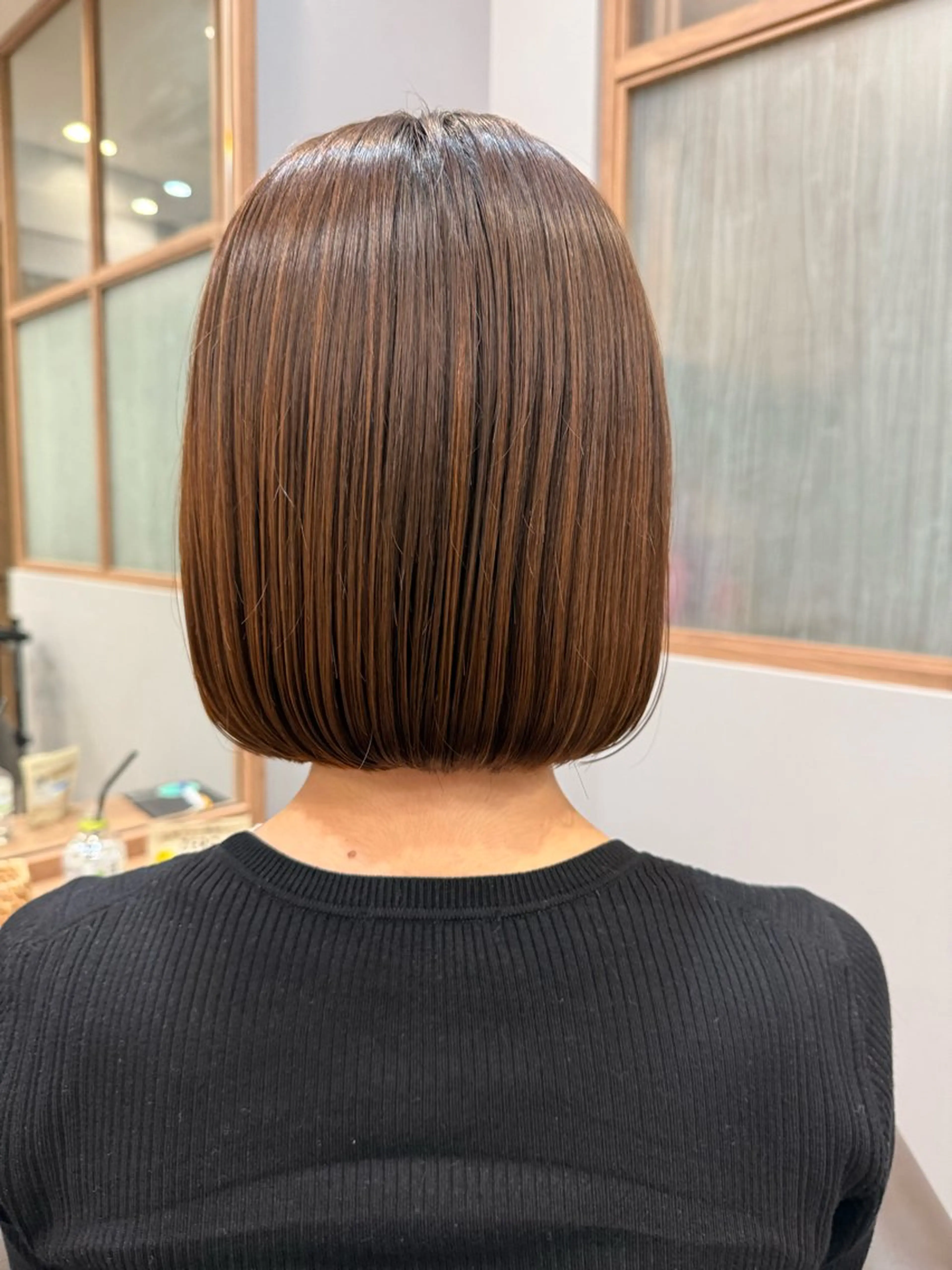 ショート ボブ/レイヤー/ 縮毛矯正/オオバコのヘアスタイル