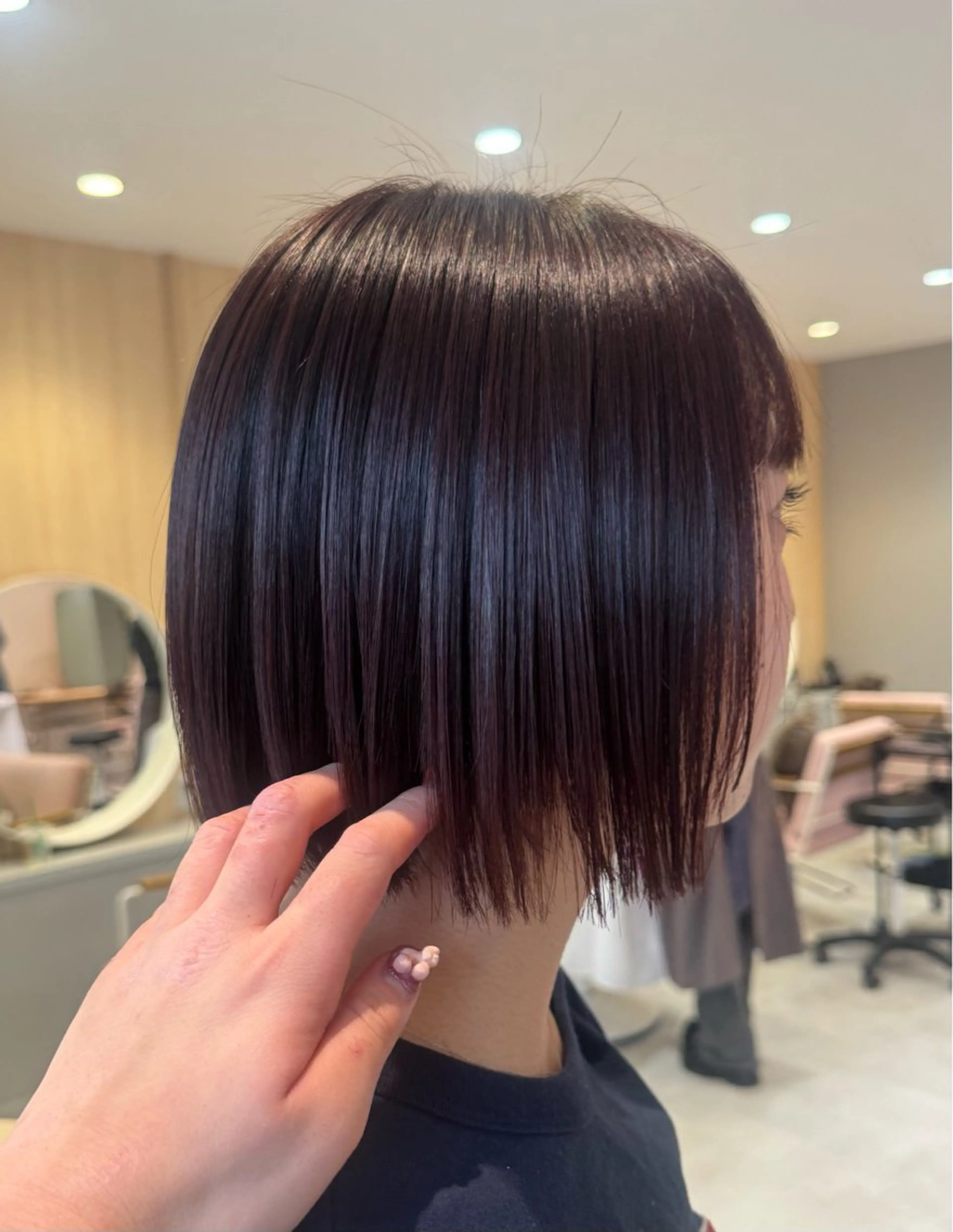 ショート カラー 𝘀𝗮𝗲 ⑅*/ 艶髪/ショートボブのヘアスタイル