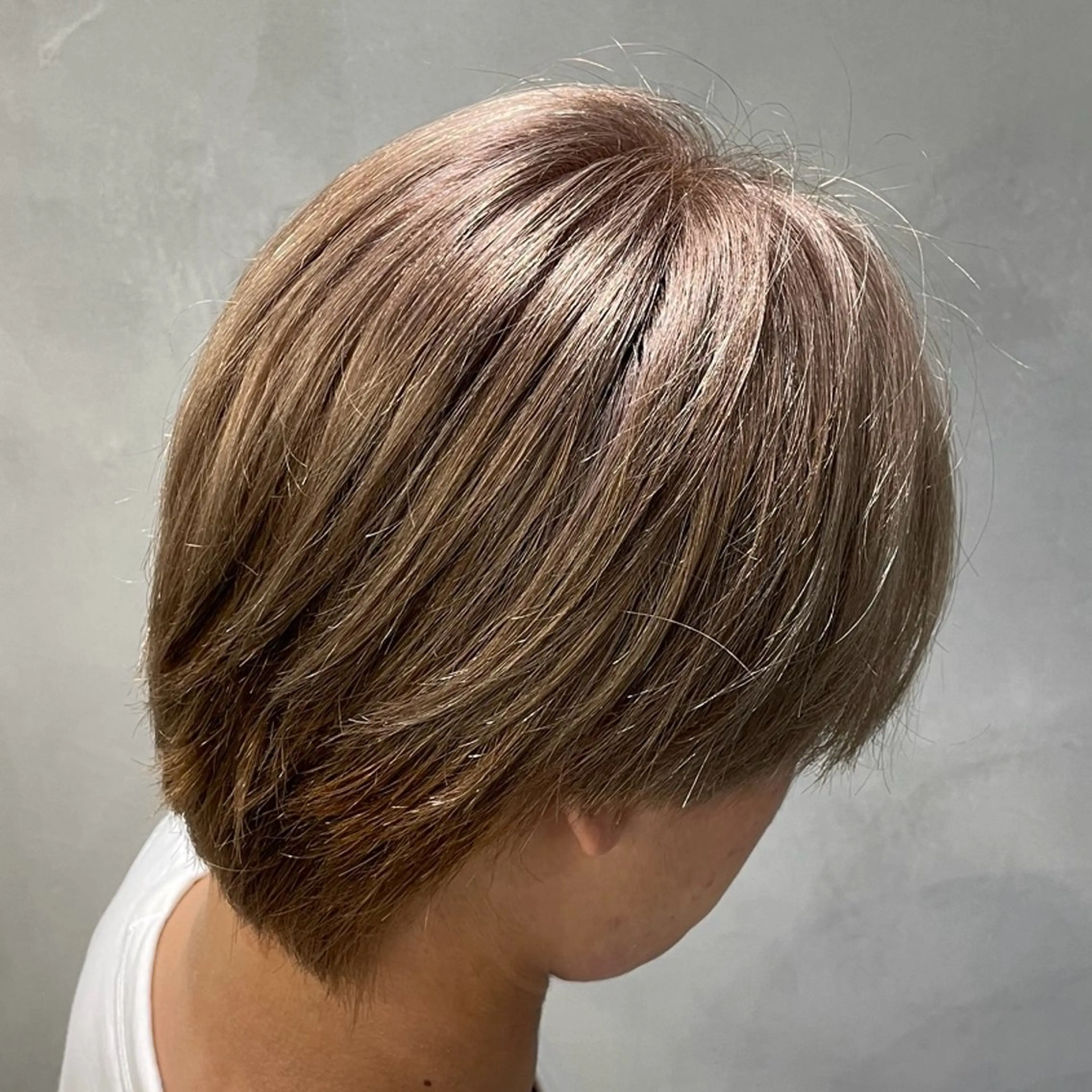 ミディアム カラー ヘアアレンジ fifth 石川 凪のヘアスタイル