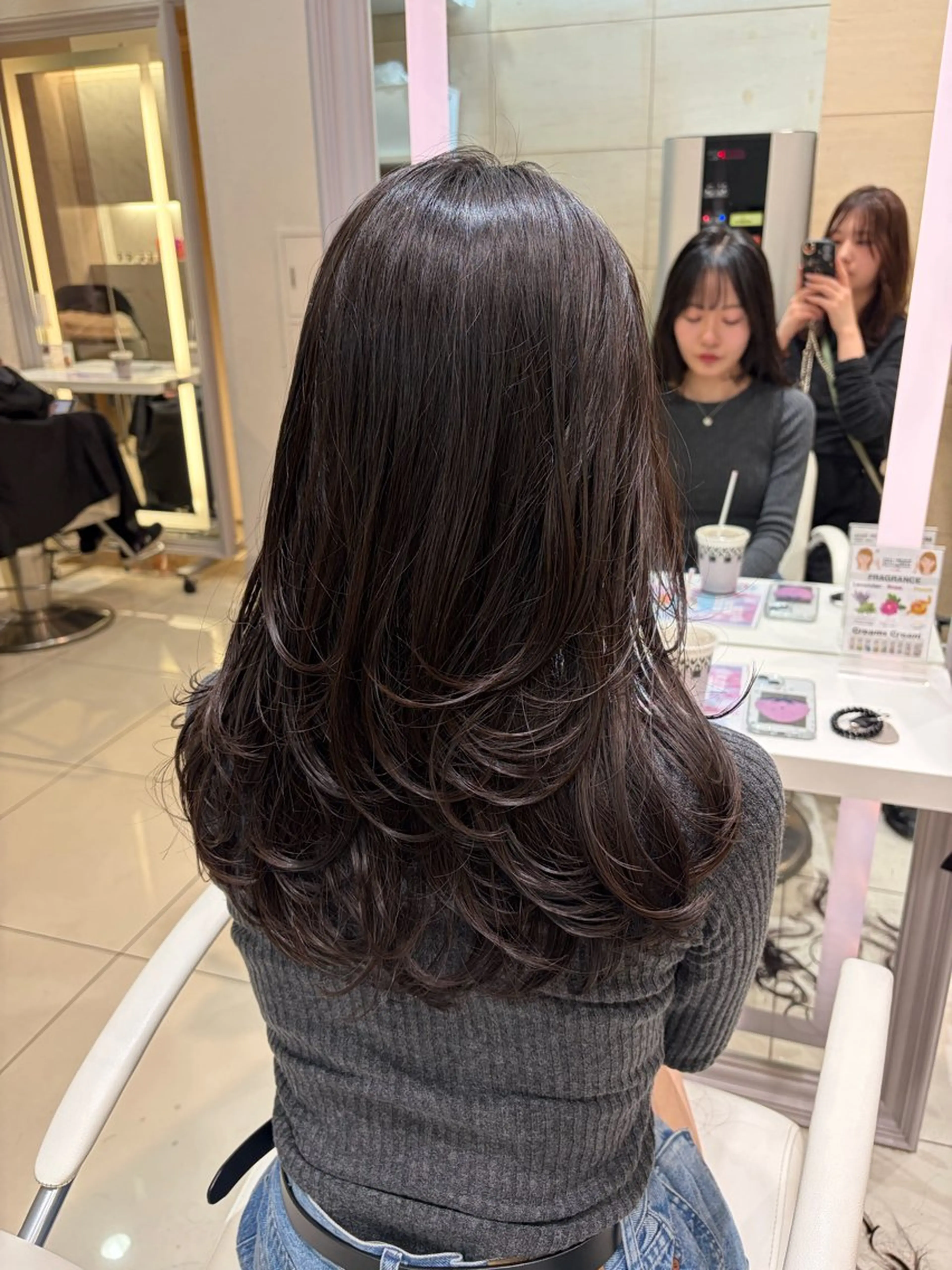 【🙇‍♀️お写真を撮らせていただける方🙇‍♀️】🍇ハッシュカット+艶カラー+オージュアトリートメント🍇の写真