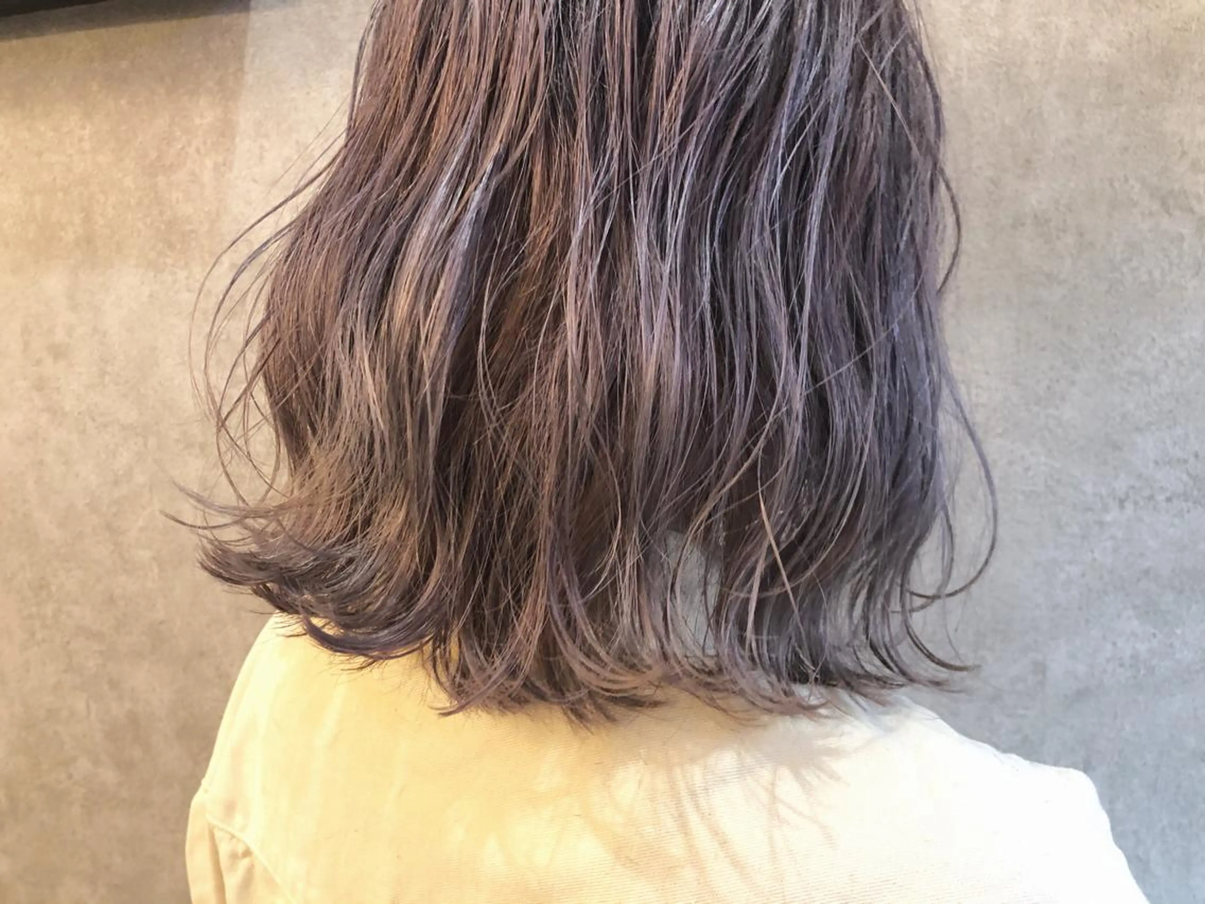 ミディアム カラー 顔周りレイヤー/韓国 ブリーチminamiのヘアスタイル