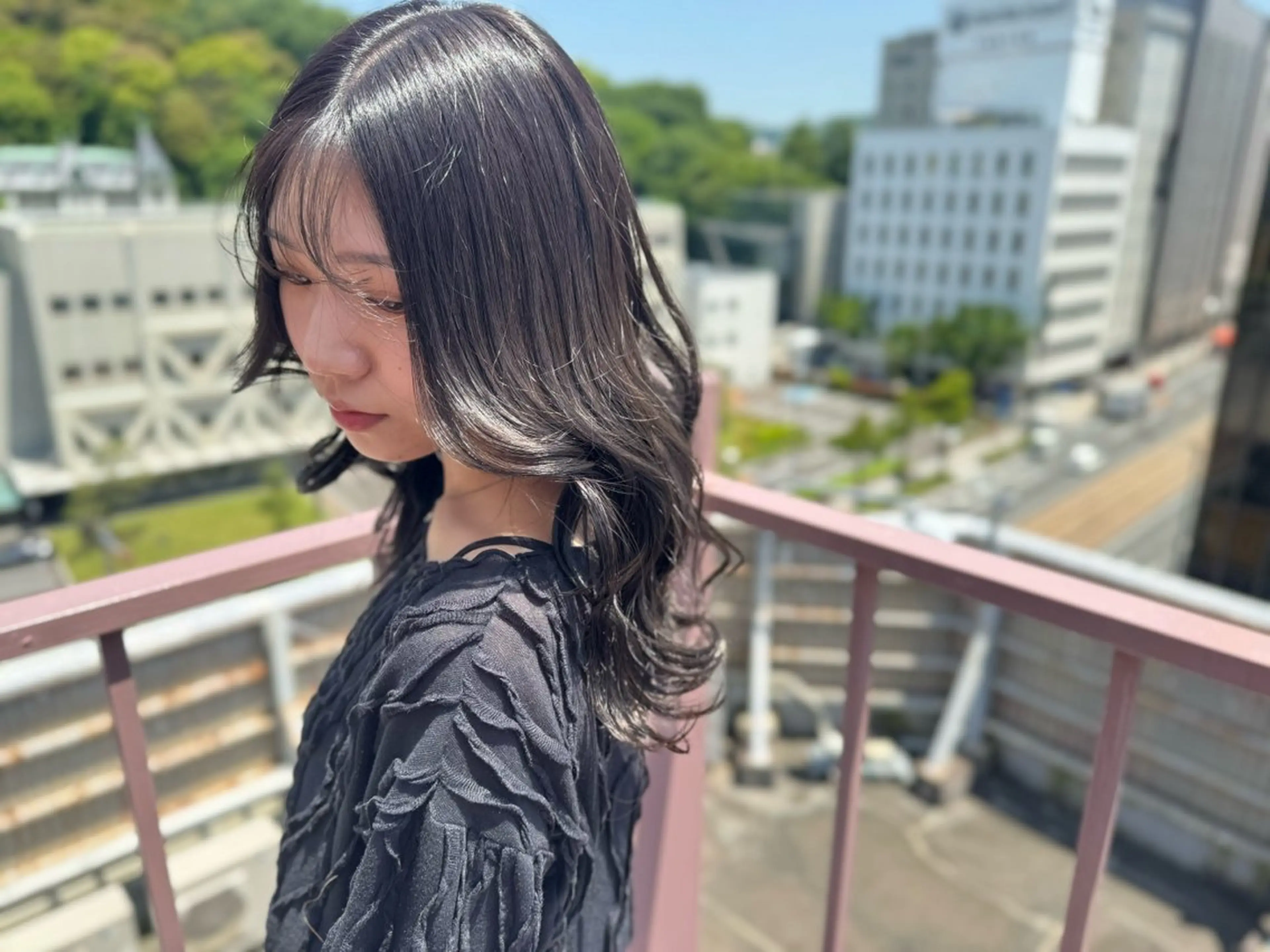 セミロング カラー ダークグレー ダークグレージュ グレージュ カット ヘアカラー トリートメント Viage （ビアージュ）のヘアスタイル